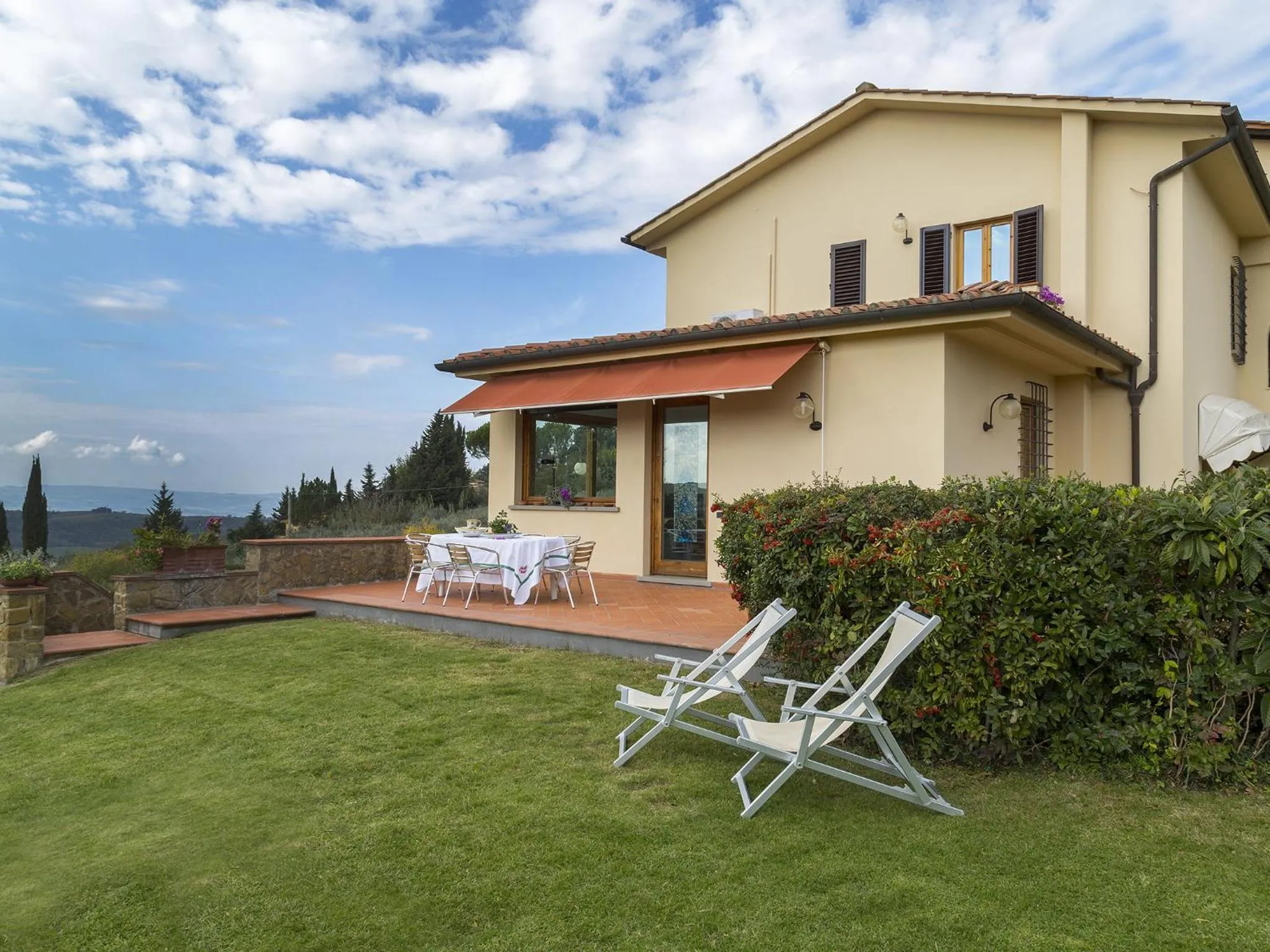 Property building in Villa Il Borraccio - Apartments Azalea and Begonia