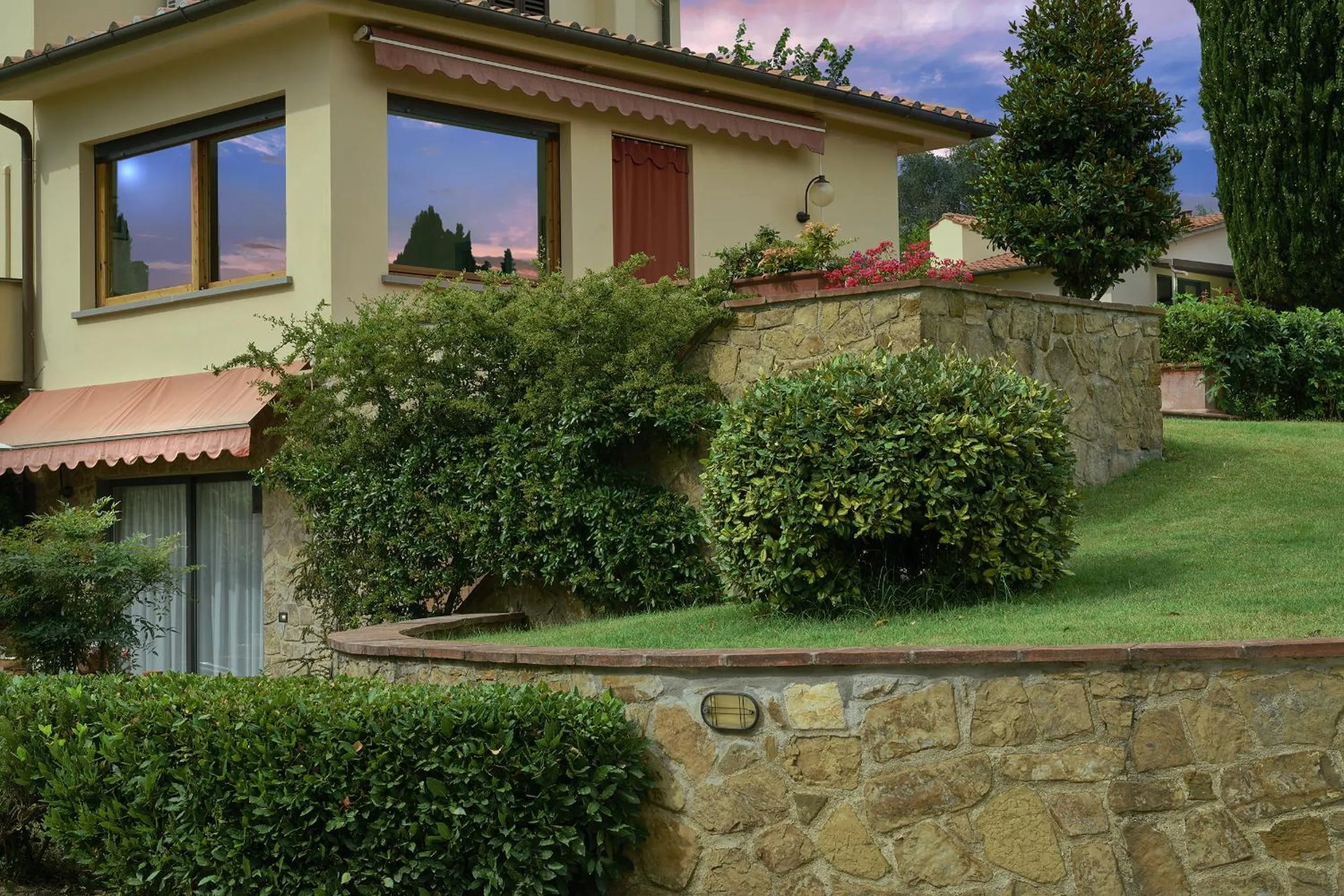 Landmark view in Villa Il Borraccio - Apartments Azalea and Begonia