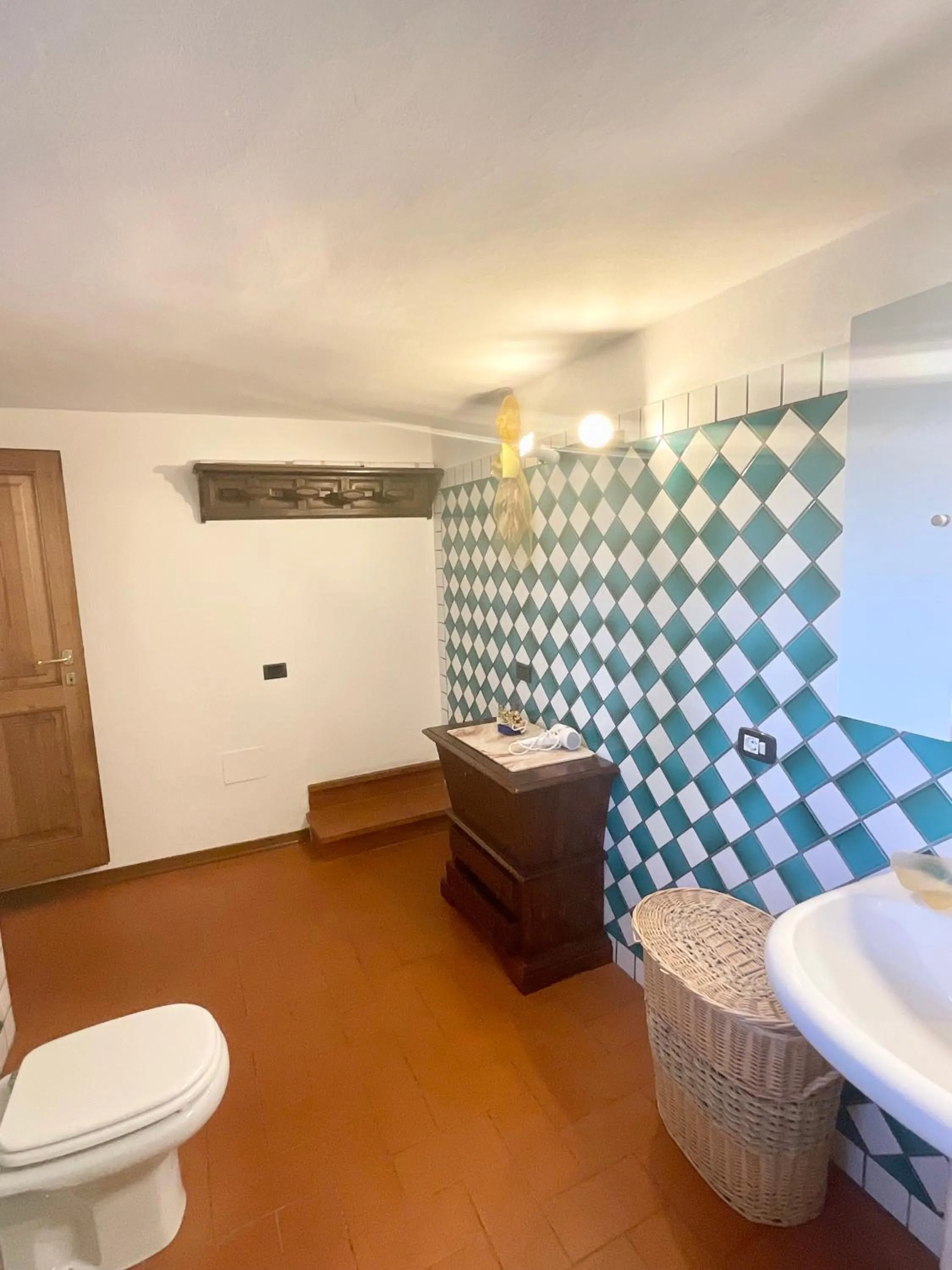 Bathroom in Villa Il Borraccio - Apartments Azalea and Begonia