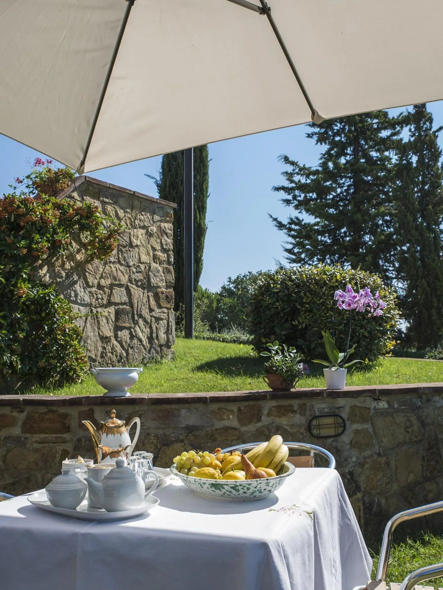 Patio in Villa Il Borraccio - Apartments Azalea and Begonia