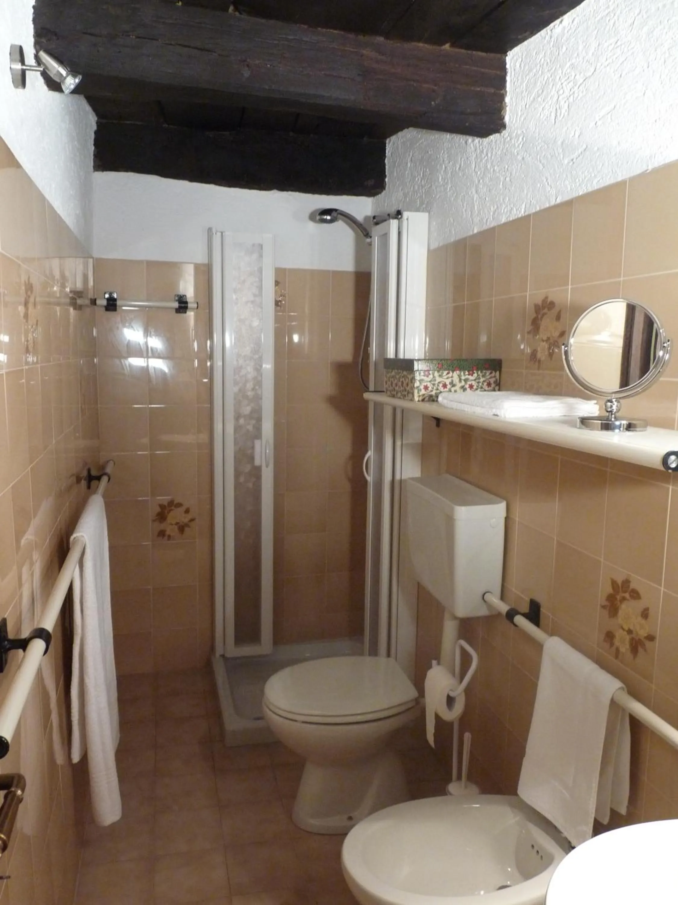 Bathroom in Apartments Cusius and Horta