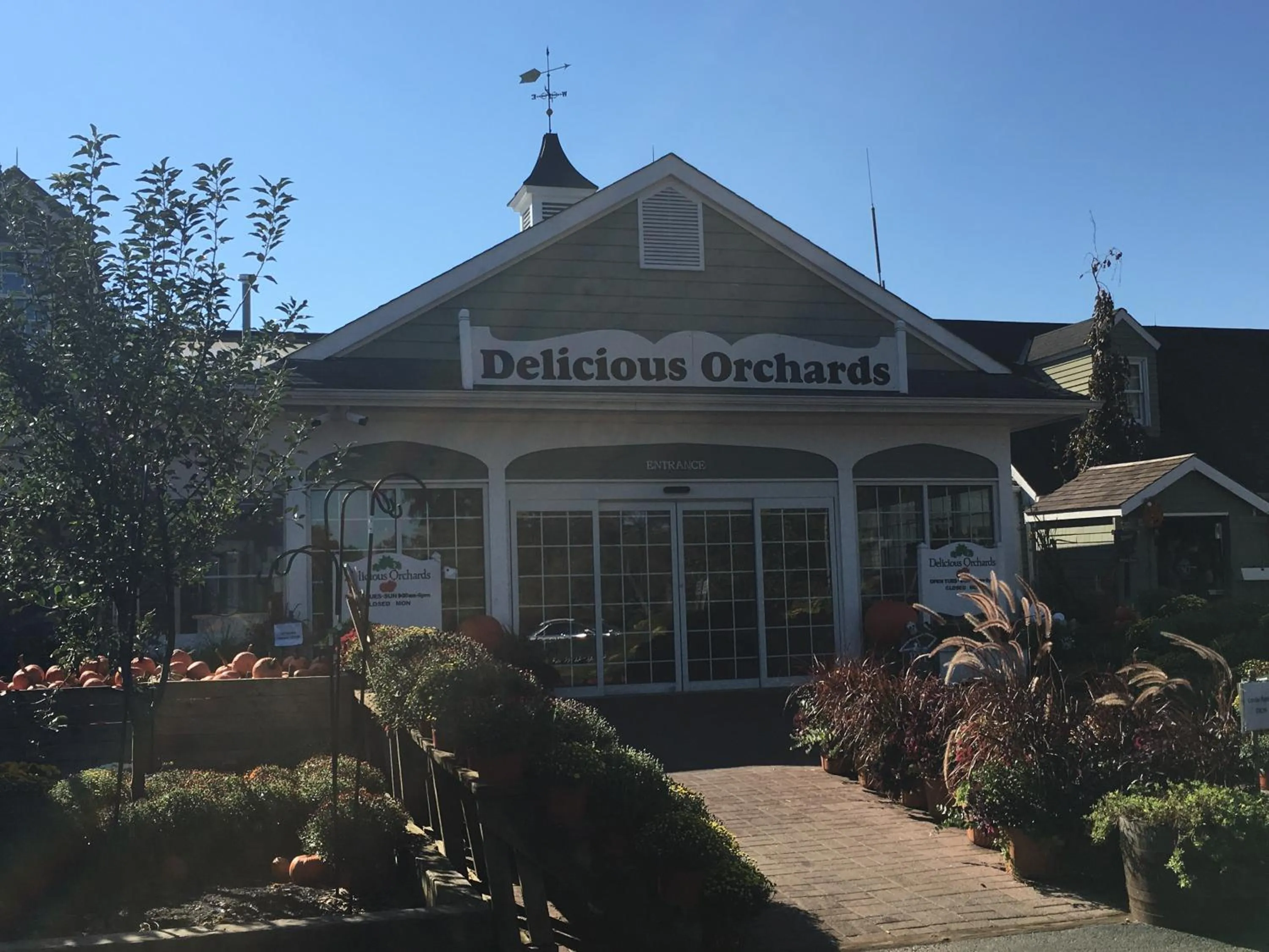 Nearby landmark in Colts Neck Inn Hotel