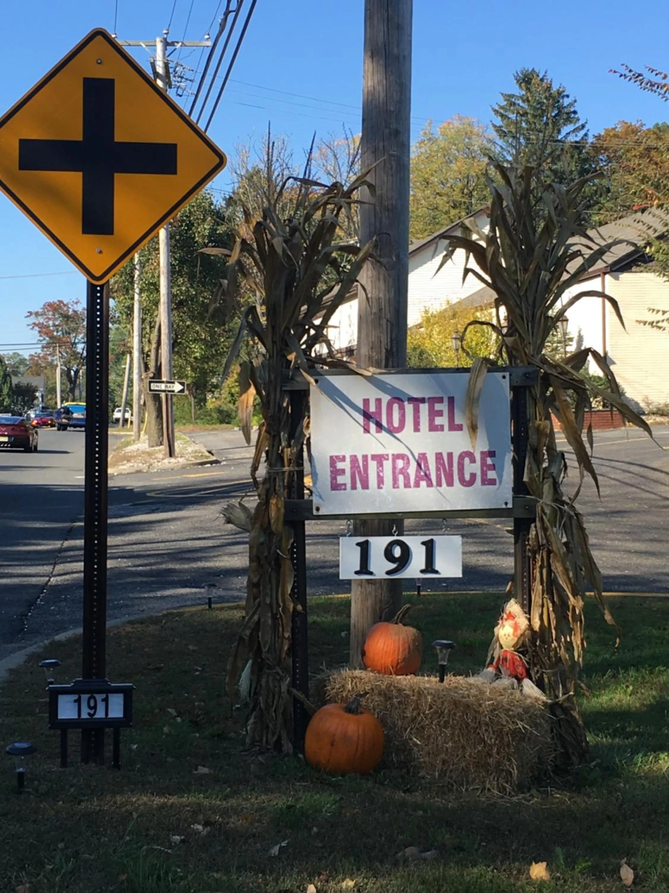 Street view in Colts Neck Inn Hotel
