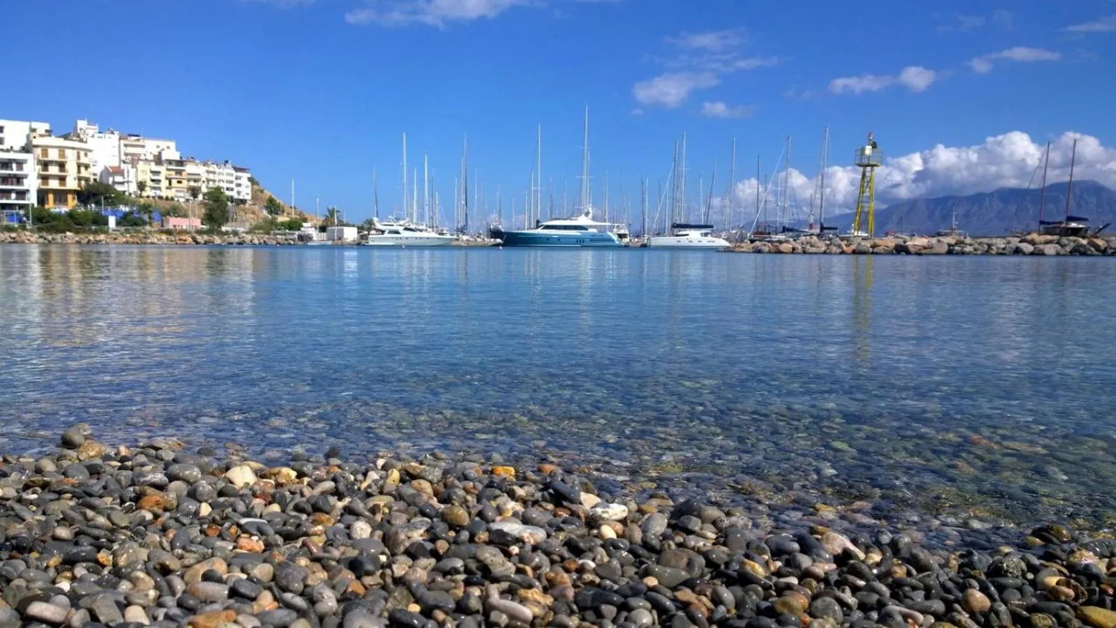 Property building in Alissachni Luxury Apartments