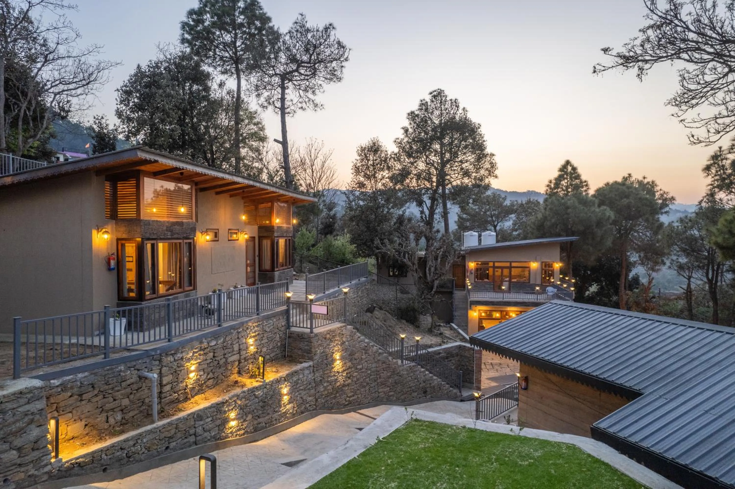 Mountain view in Rudraa resort and restaurant