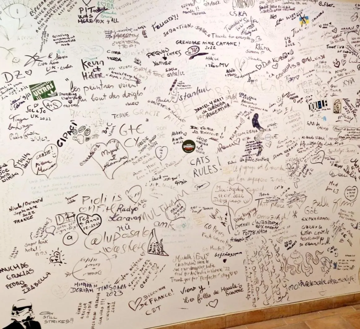 Decorative detail in Art & Jazz Hotel