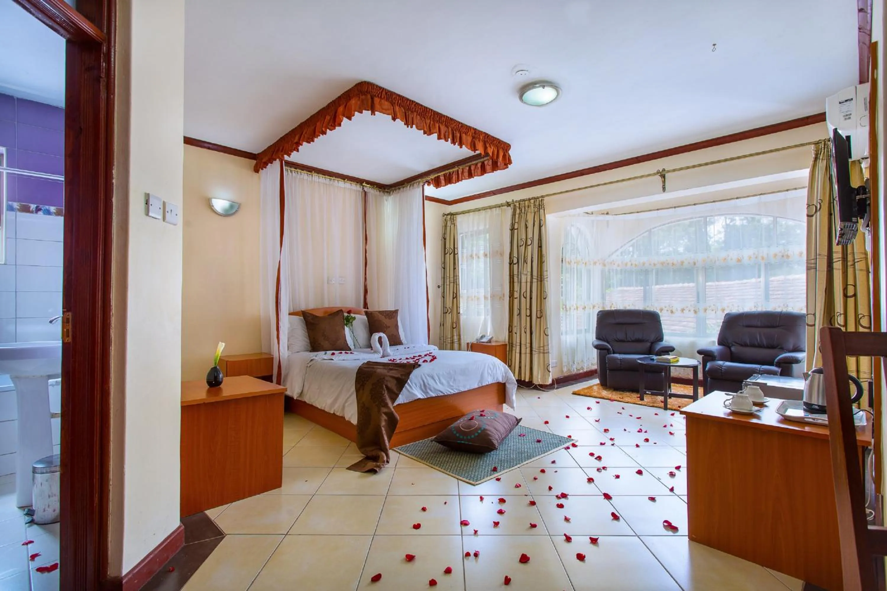 Bedroom, Bed in Convent International Hotel- Nairobi