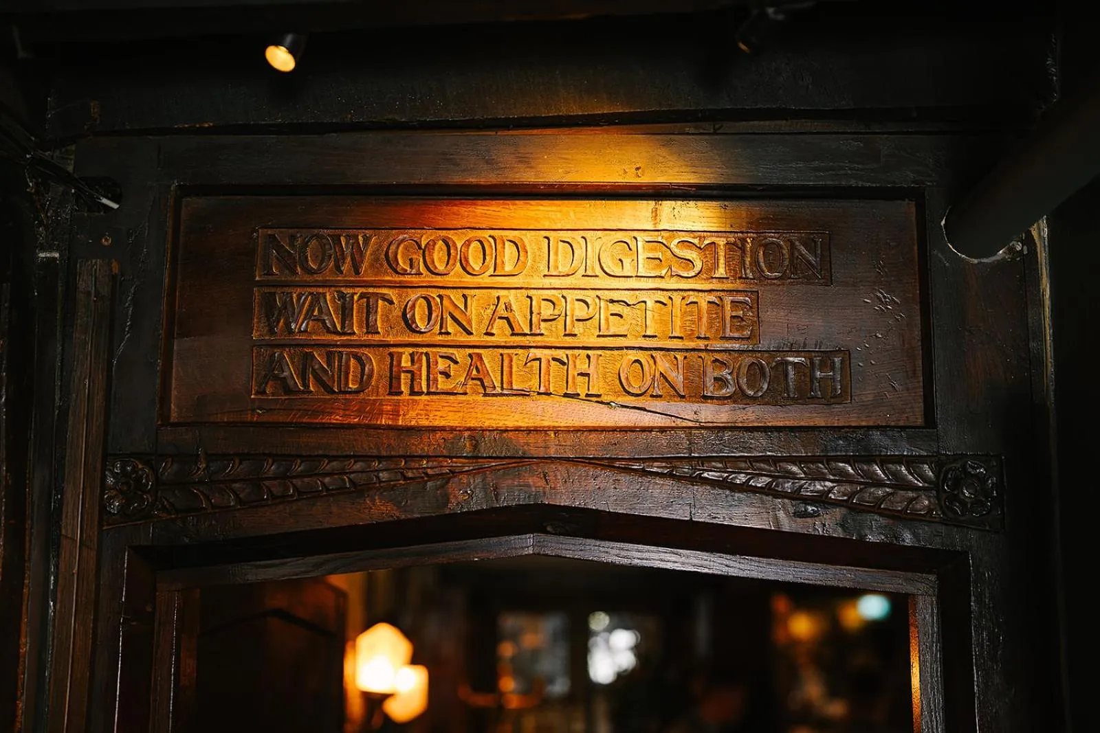Text overlay in The Lygon Arms - an Iconic Luxury Hotel