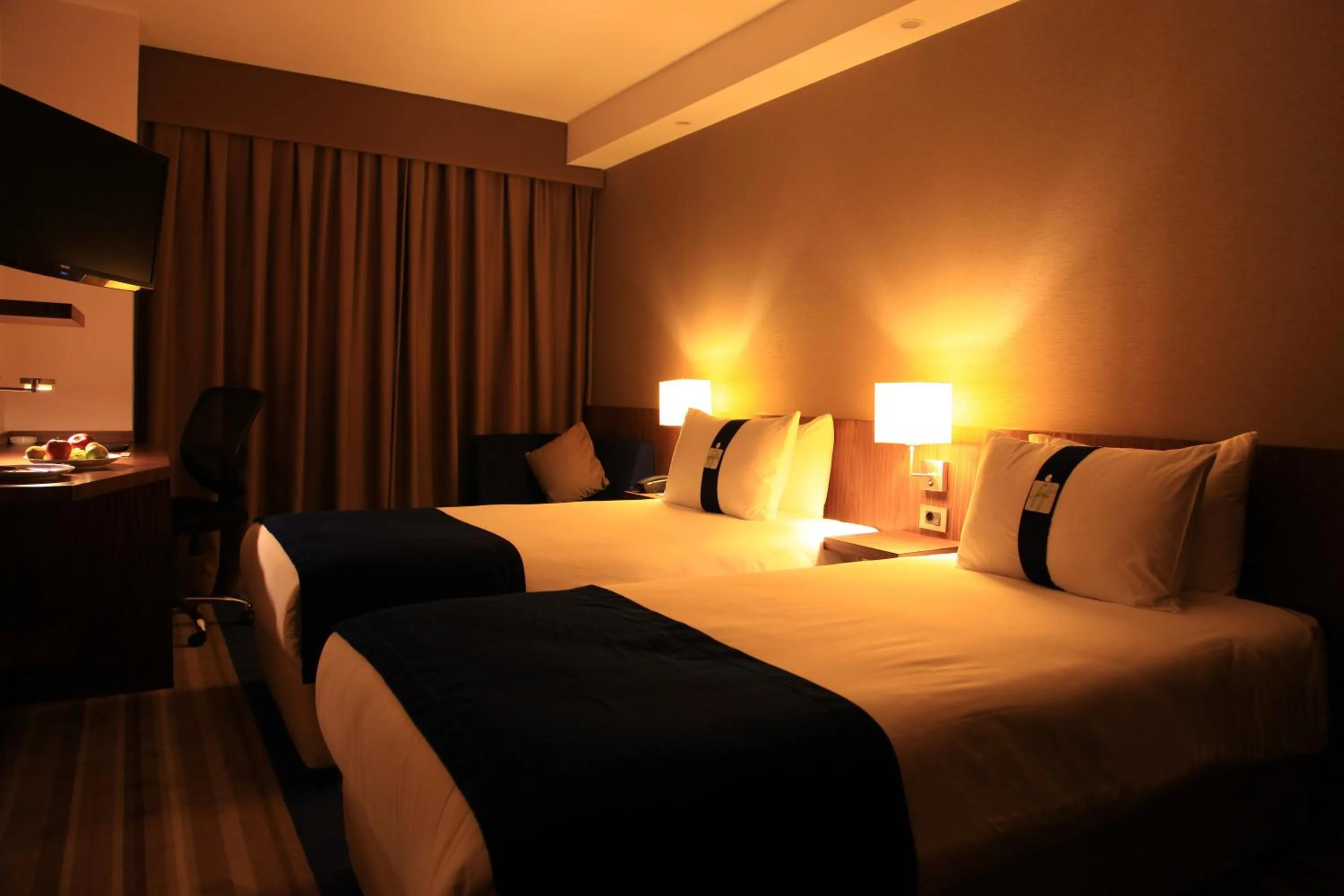 Photo of the whole room, Bed in Liv City Hotels