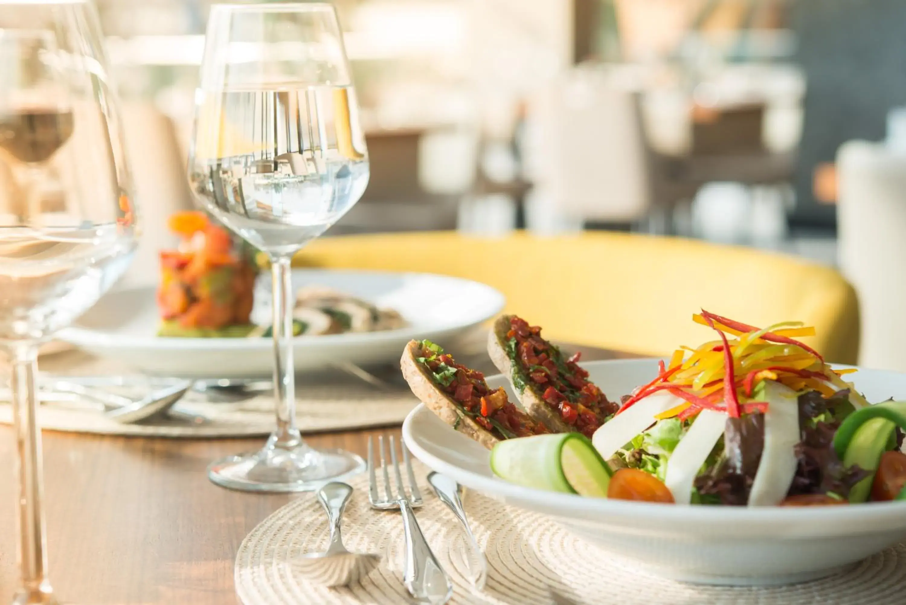 Restaurant/places to eat in Liv City Hotels Restaurant/places to eat in Liv City Hotels