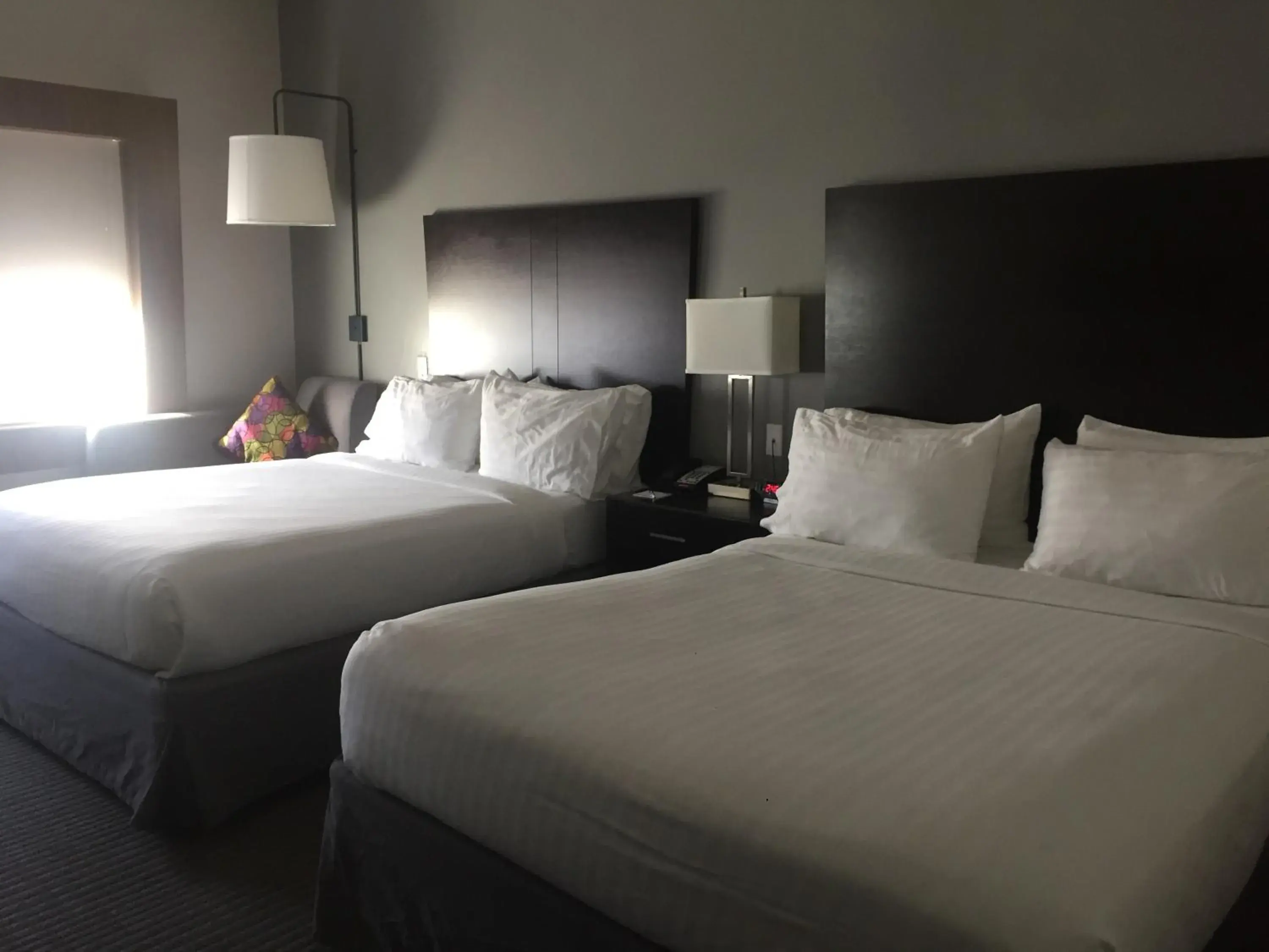 Bed in Holiday Inn Express and Suites Tahlequah by IHG Bed in Holiday Inn Express and Suites Tahlequah by IHG