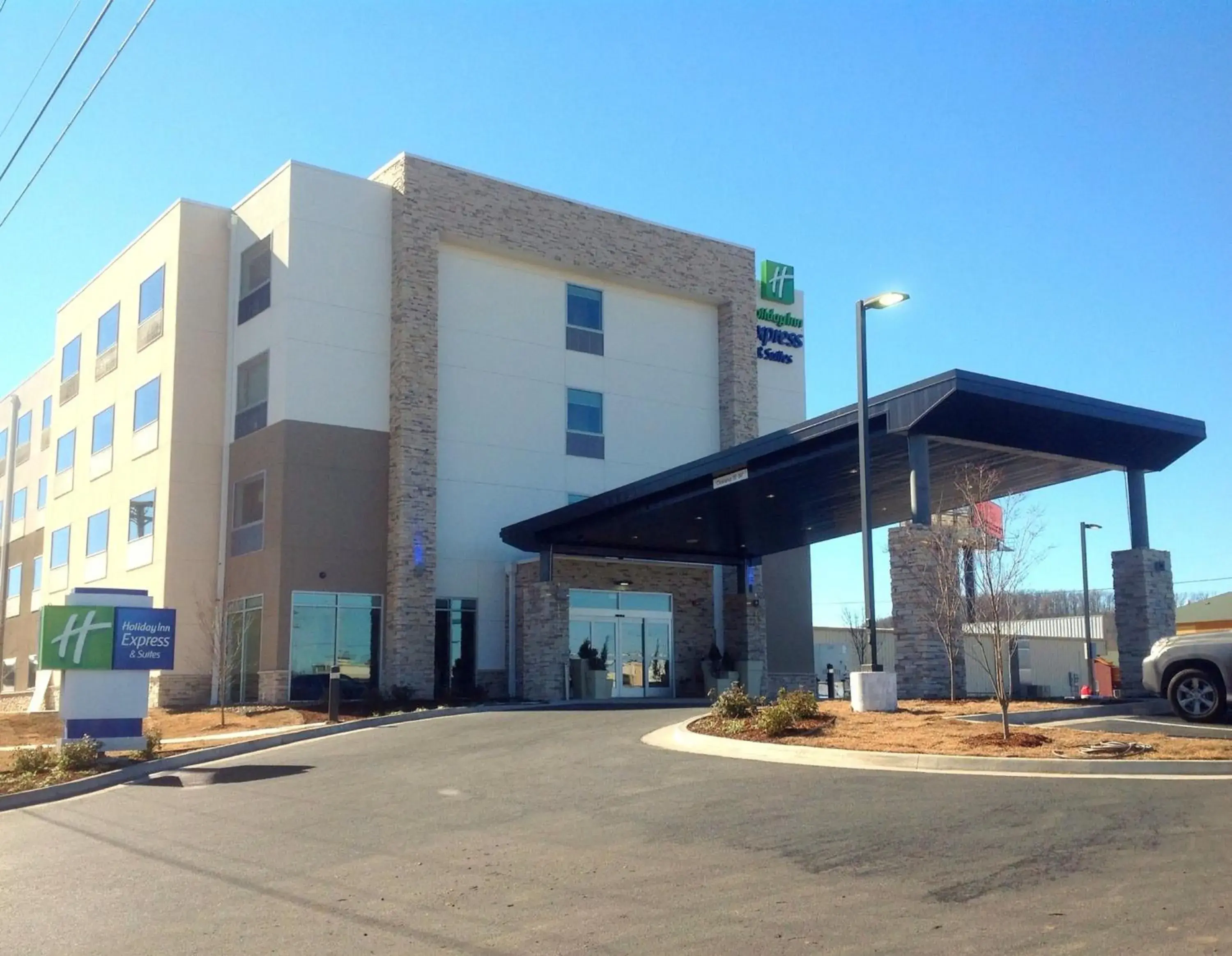 Property building in Holiday Inn Express and Suites Tahlequah by IHG Property building in Holiday Inn Express and Suites Tahlequah by IHG