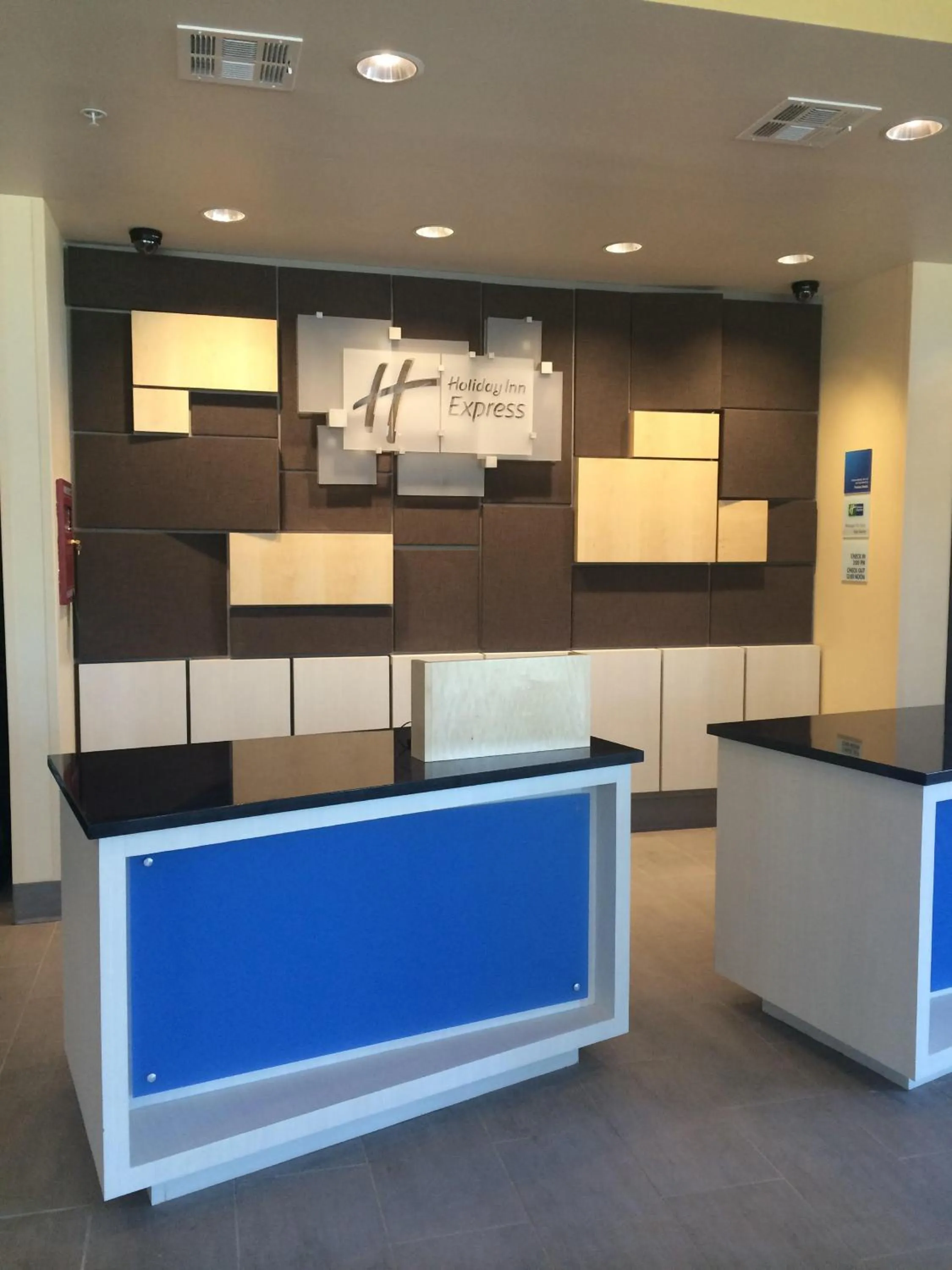 Property building in Holiday Inn Express and Suites Tahlequah by IHG