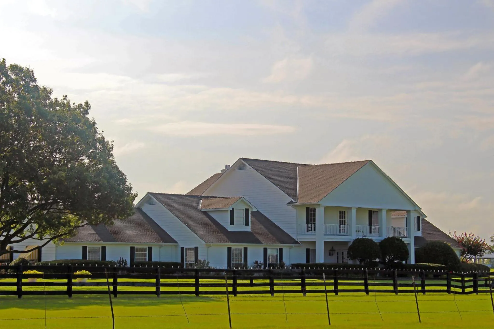 Area and facilities in Staybridge Suites Plano - Legacy West Area by IHG