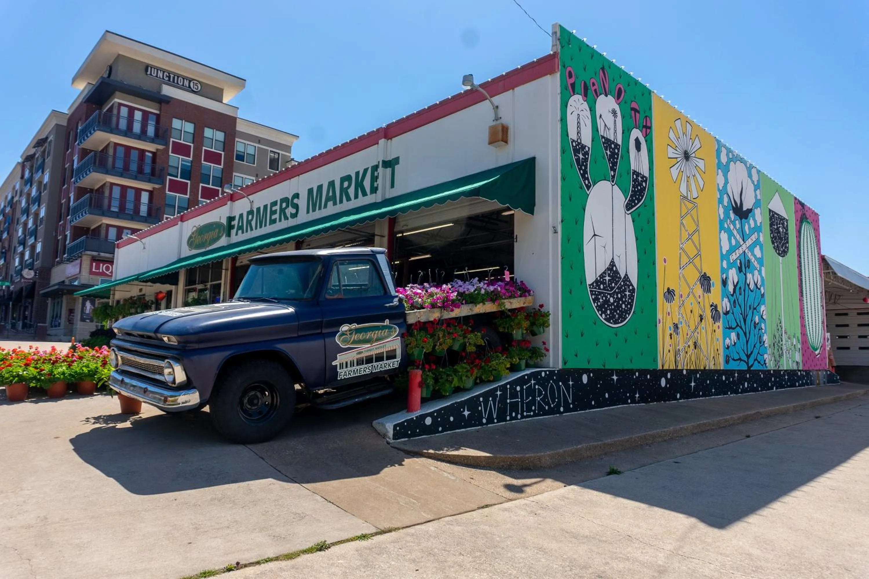 Area and facilities in Staybridge Suites Plano - Legacy West Area by IHG