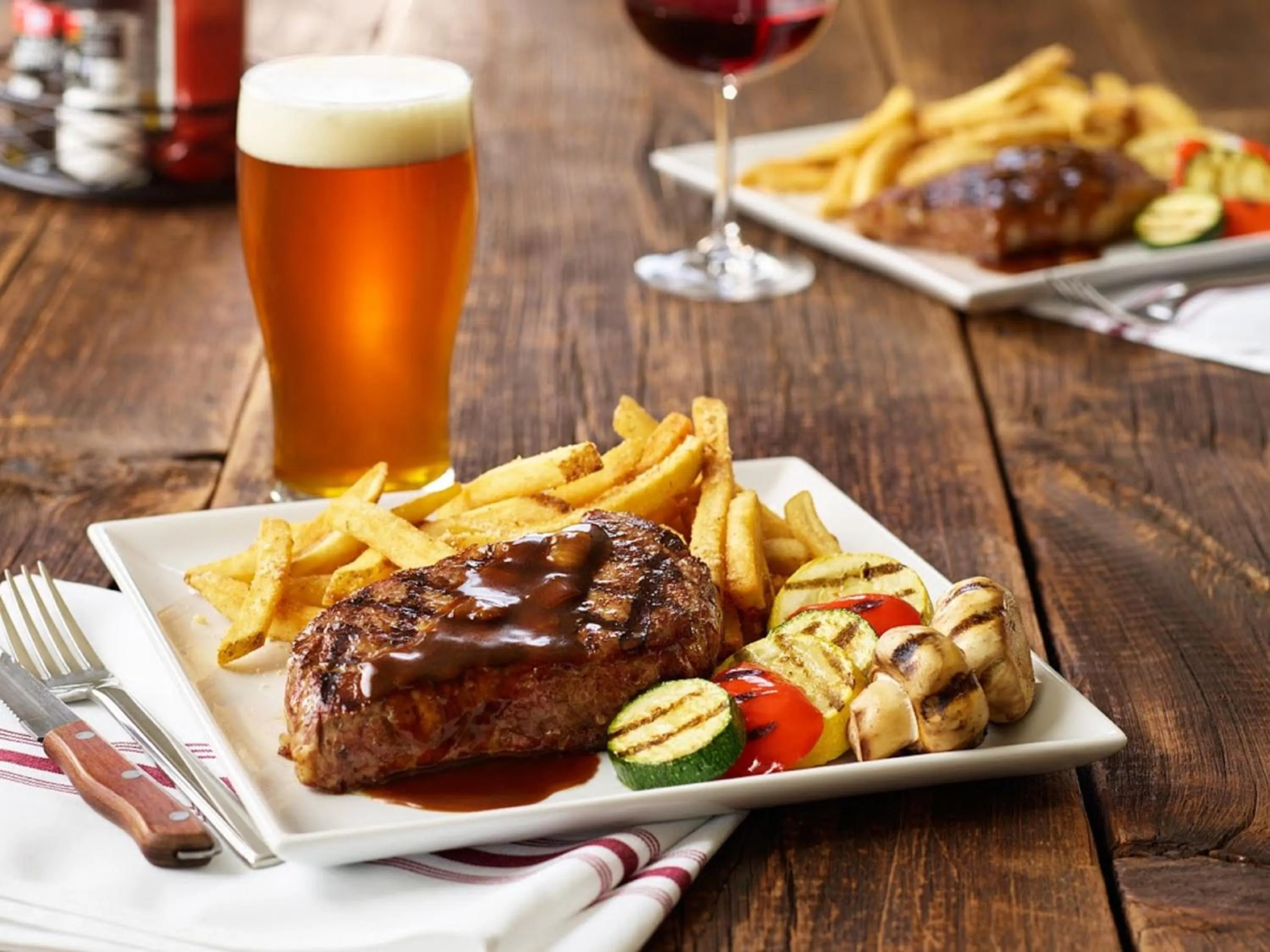 Restaurant/places to eat in Holiday Inn Houston Downtown by IHG