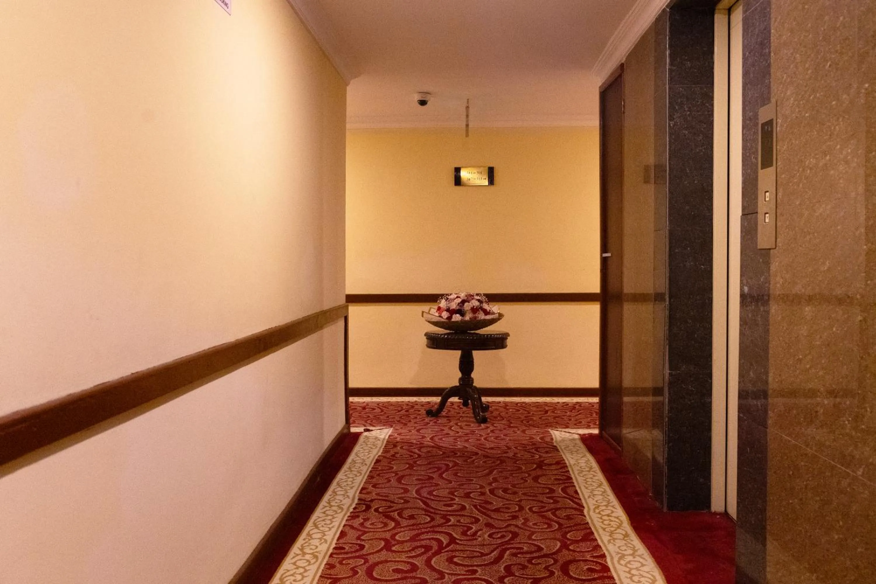 elevator in Dreamliner Hotel