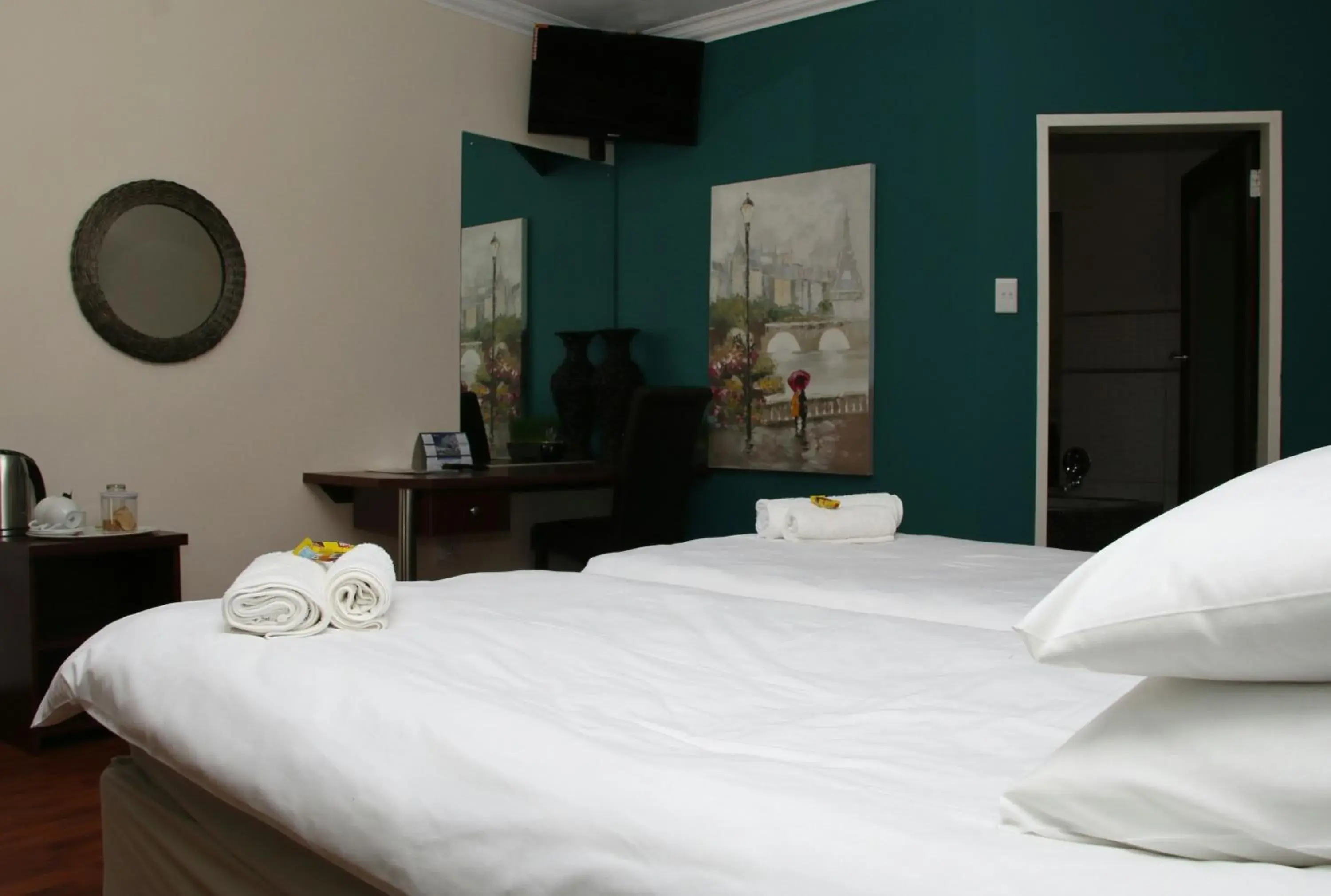 Double Room - single occupancy in Aalwyns Guesthouse Double Room - single occupancy in Aalwyns Guesthouse