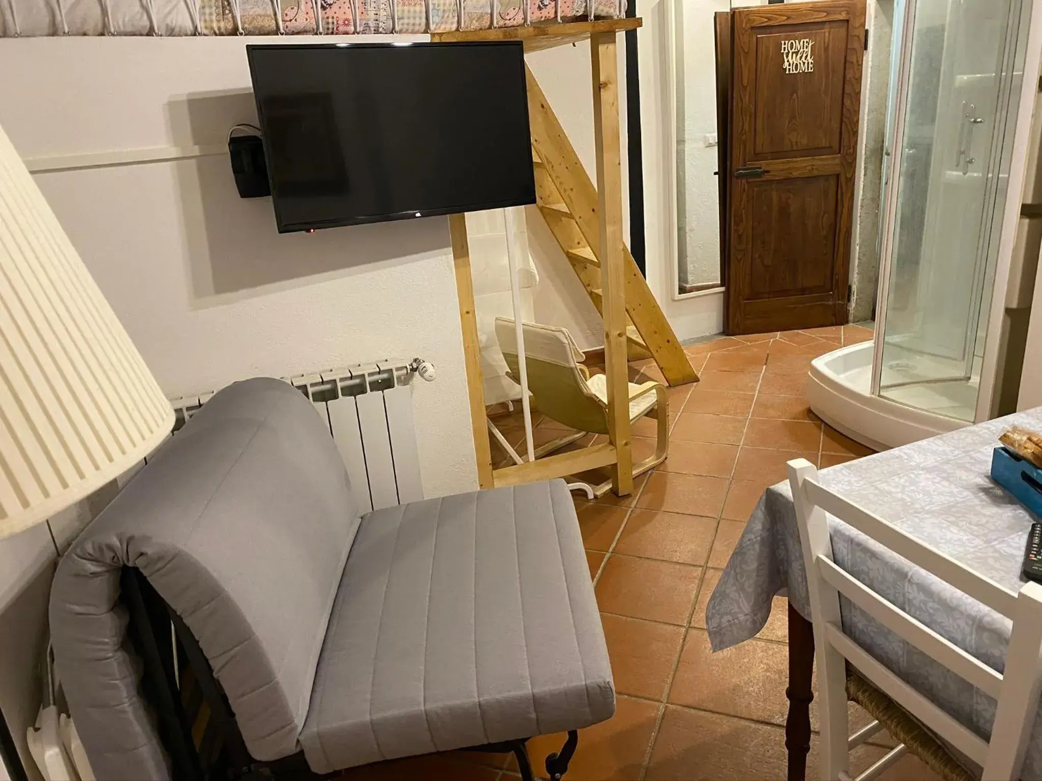 Double Room with Private Bathroom in Podere Badia Valdrago Agriturismo Mugello Circuit Double Room with Private Bathroom in Podere Badia Valdrago Agriturismo Mugello Circuit