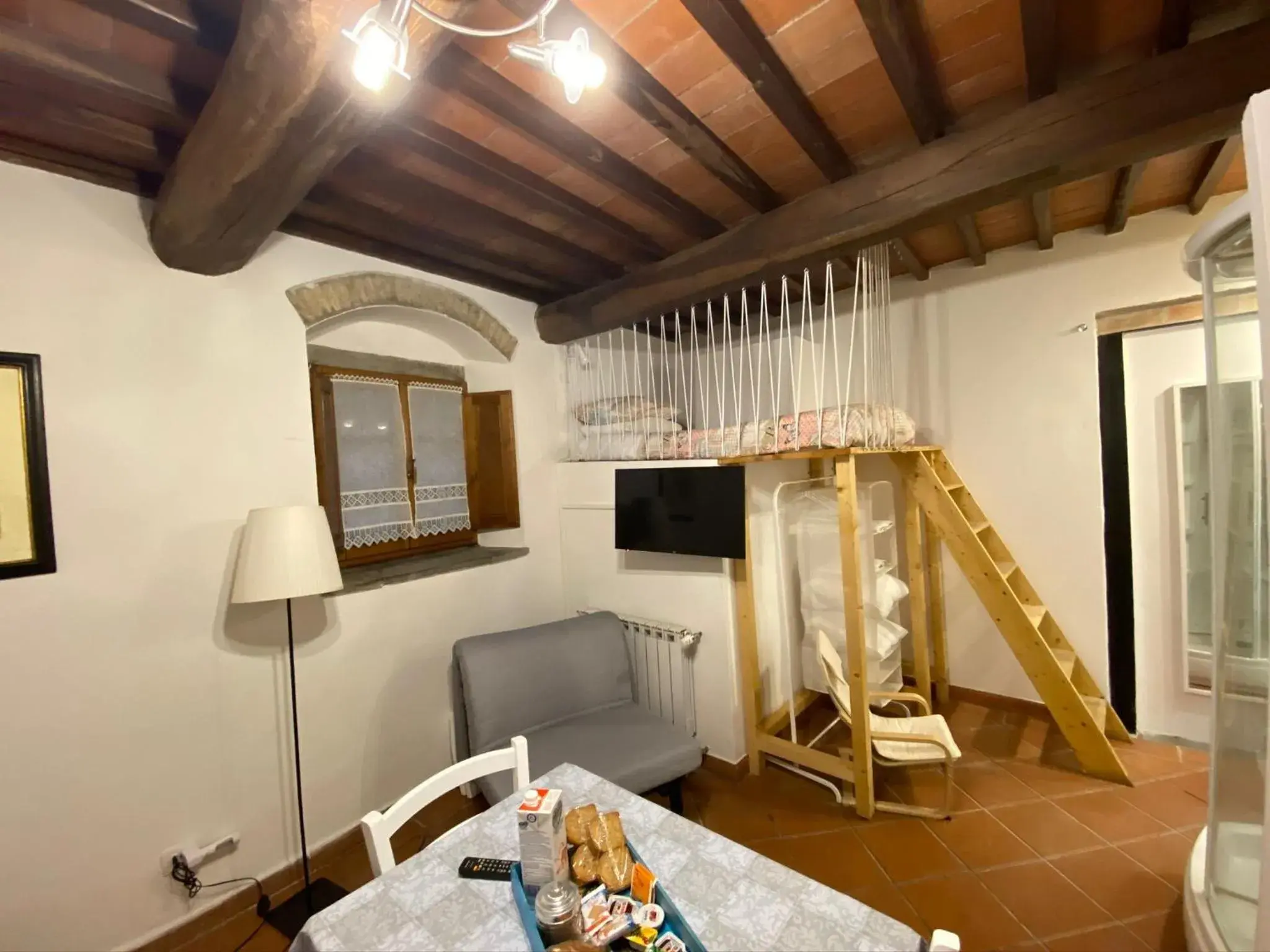 Double Room with Private Bathroom in Podere Badia Valdrago Agriturismo Mugello Circuit Double Room with Private Bathroom in Podere Badia Valdrago Agriturismo Mugello Circuit