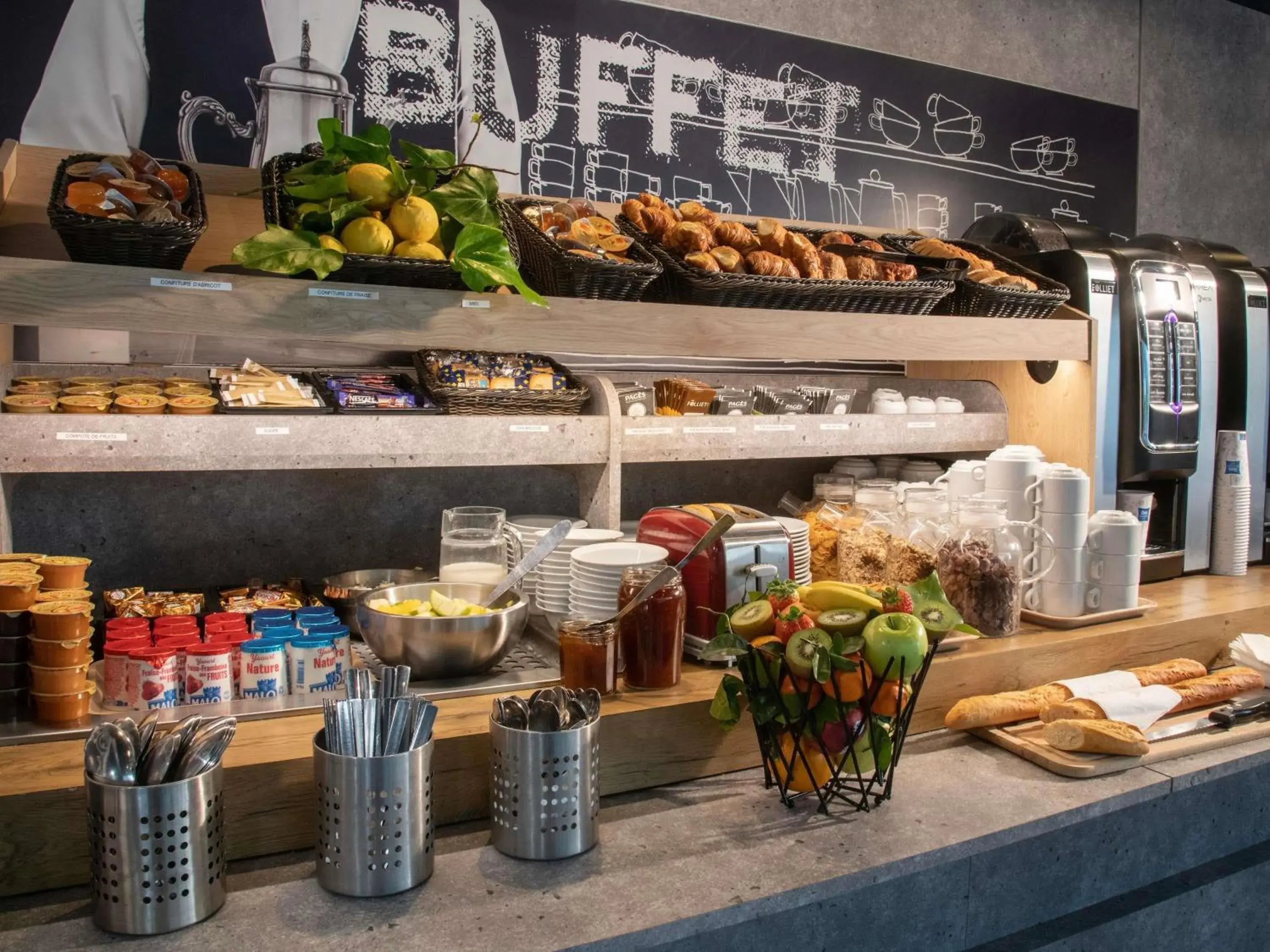 Breakfast in ibis budget Menton Bord de Mer Breakfast in ibis budget Menton Bord de Mer