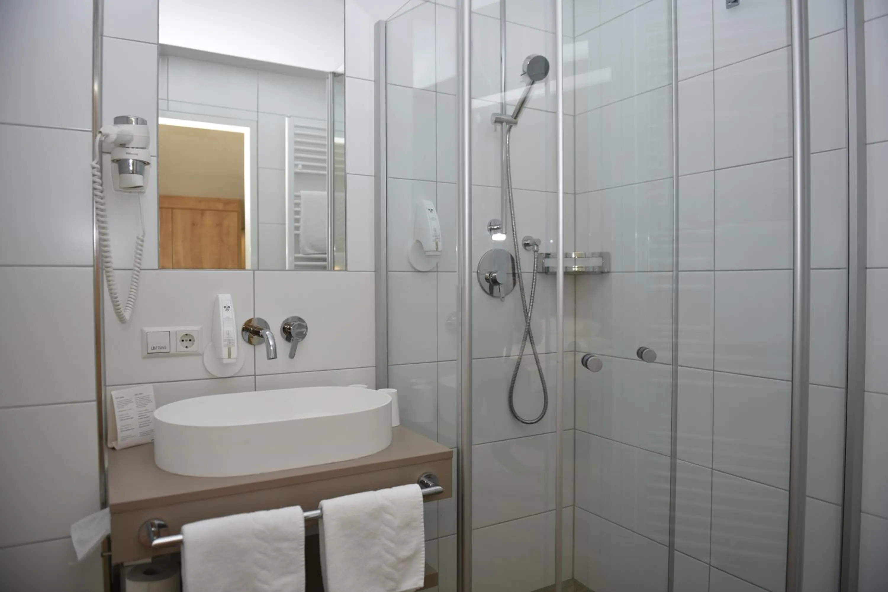 Bathroom in Hotel-Skischule Krallinger