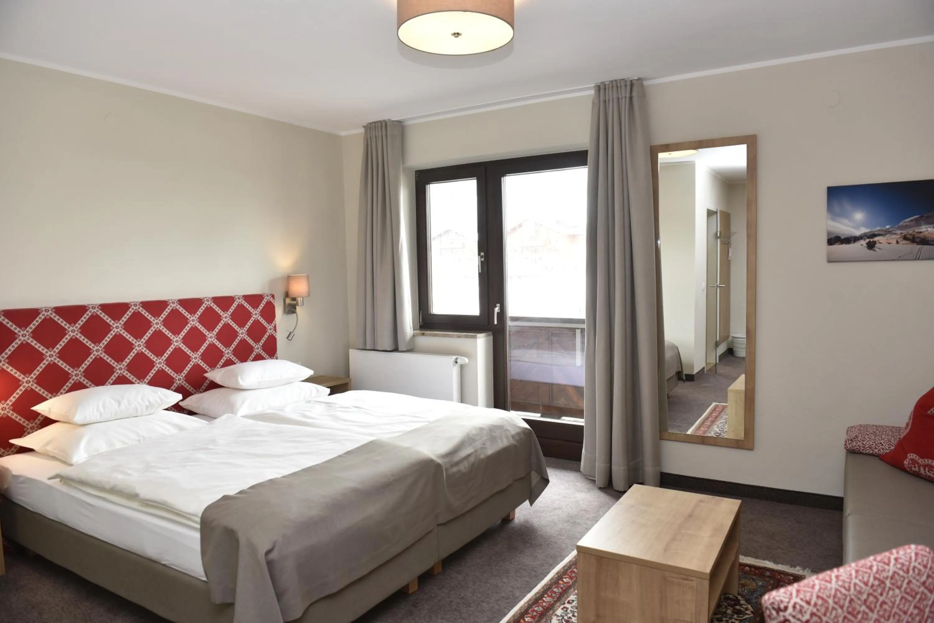 Photo of the whole room, Bed in Hotel-Skischule Krallinger