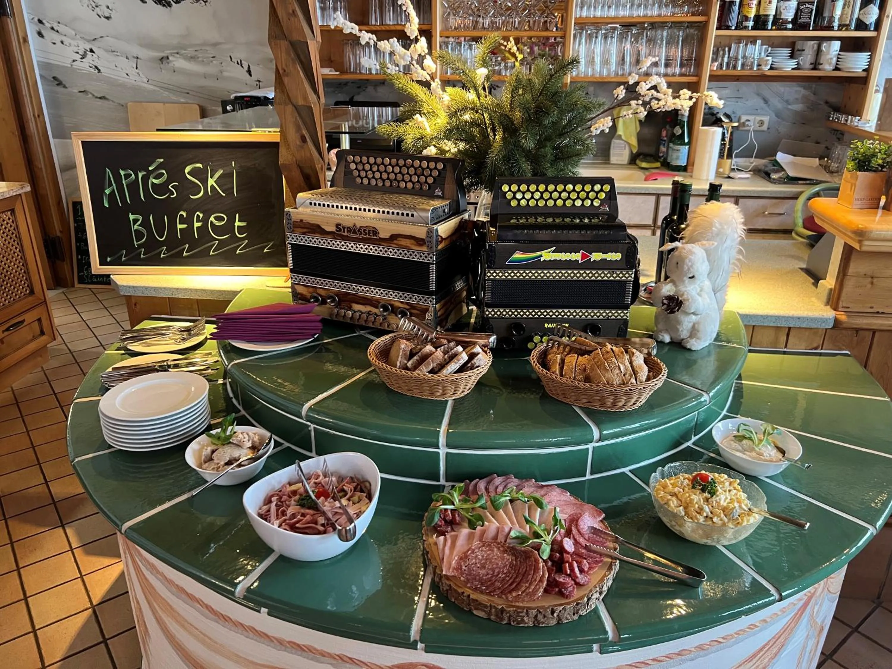 Restaurant/places to eat in Andi's Skihotel