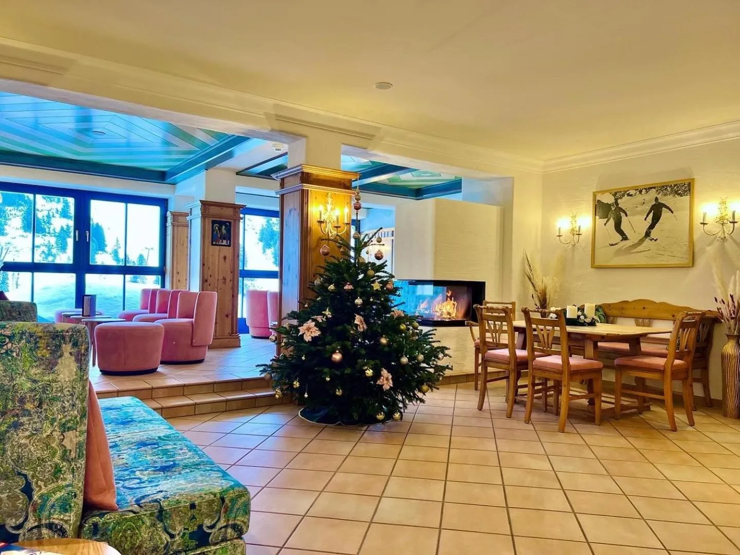 Lobby or reception in Andi's Skihotel