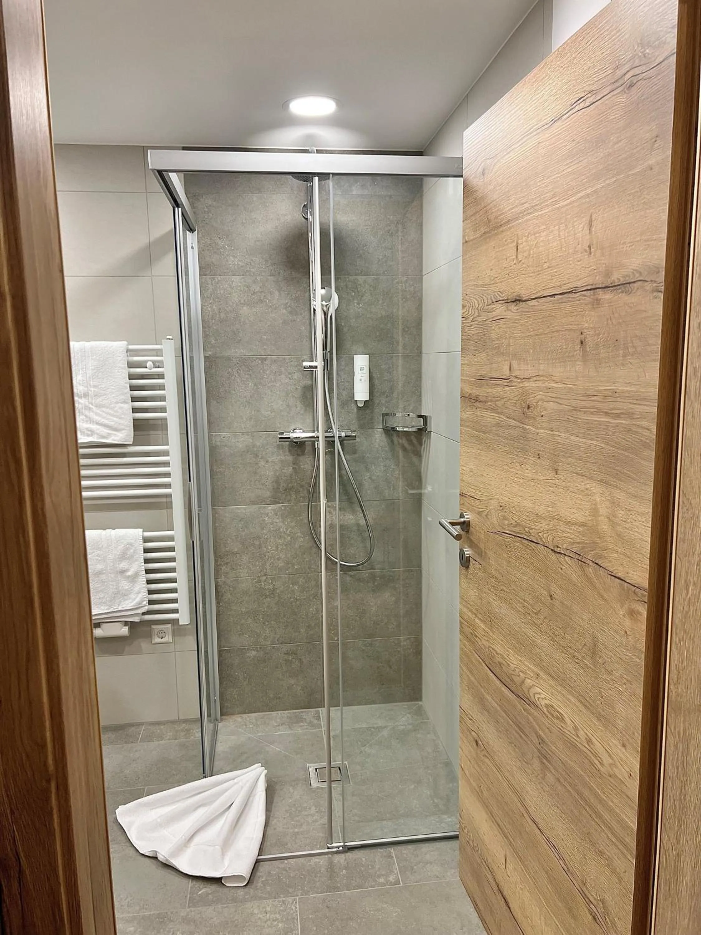 Bathroom in Andi's Skihotel