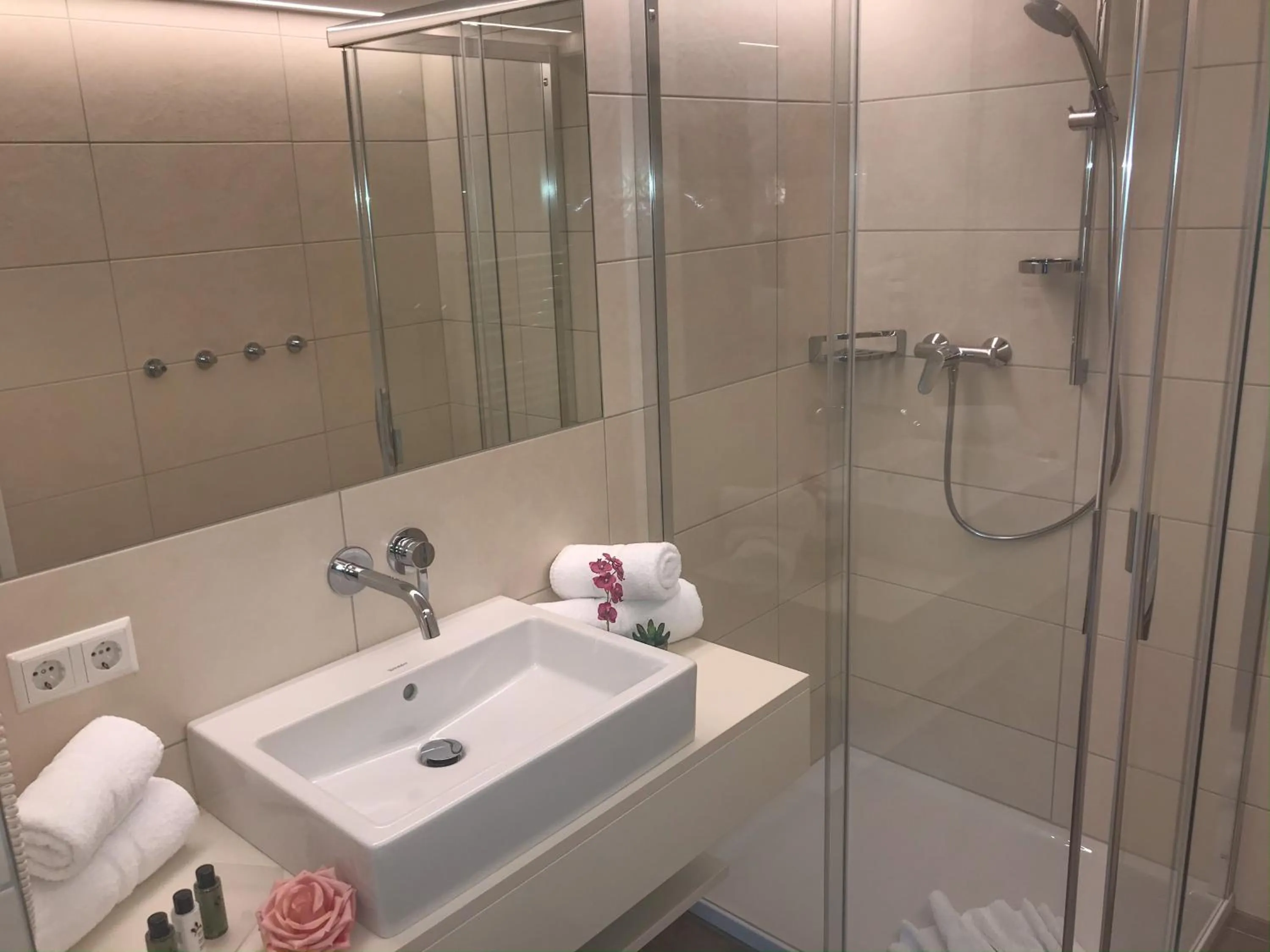 Bathroom in Andi's Skihotel