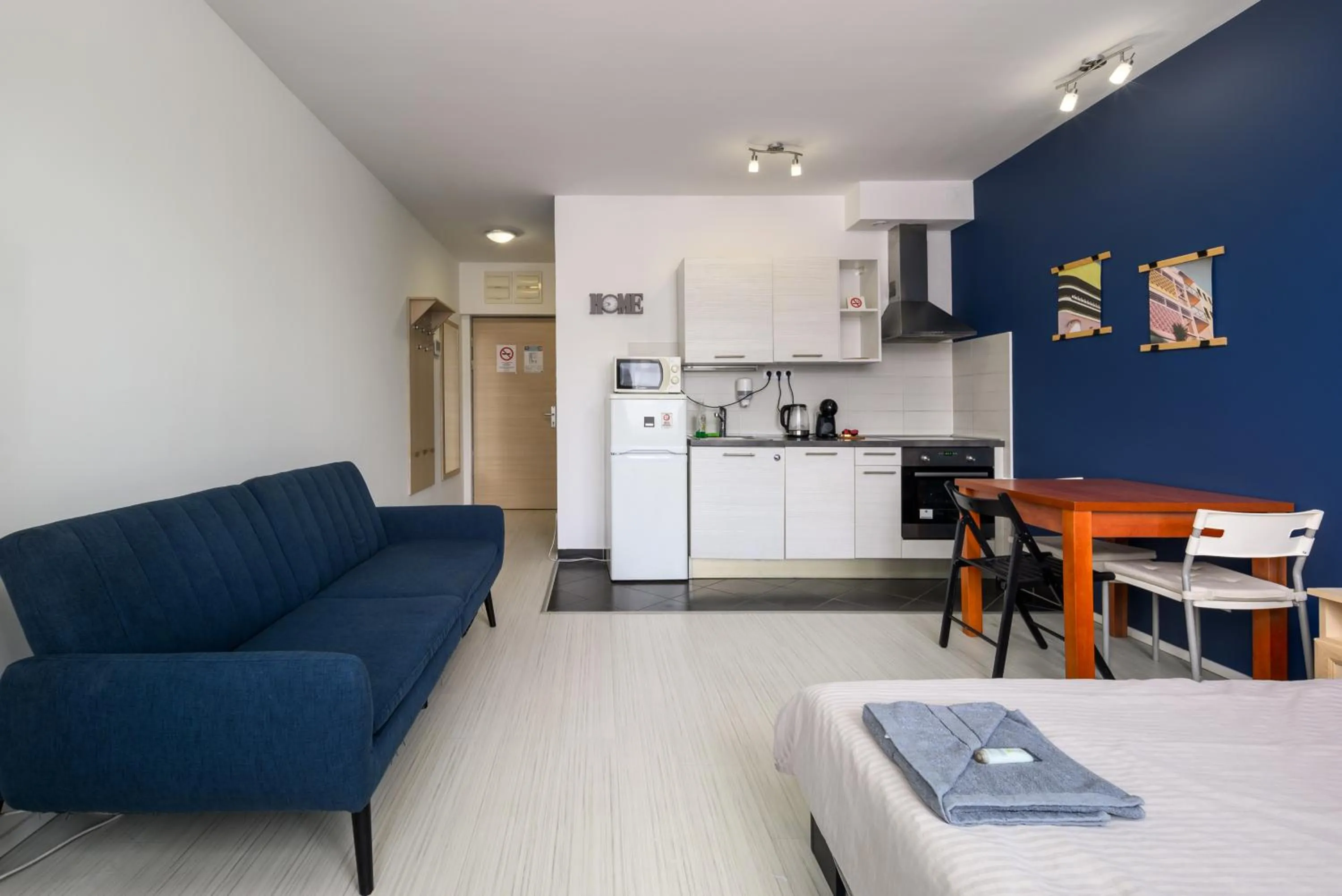 Sun Resort Residential Suite-Free Parking Garage same building