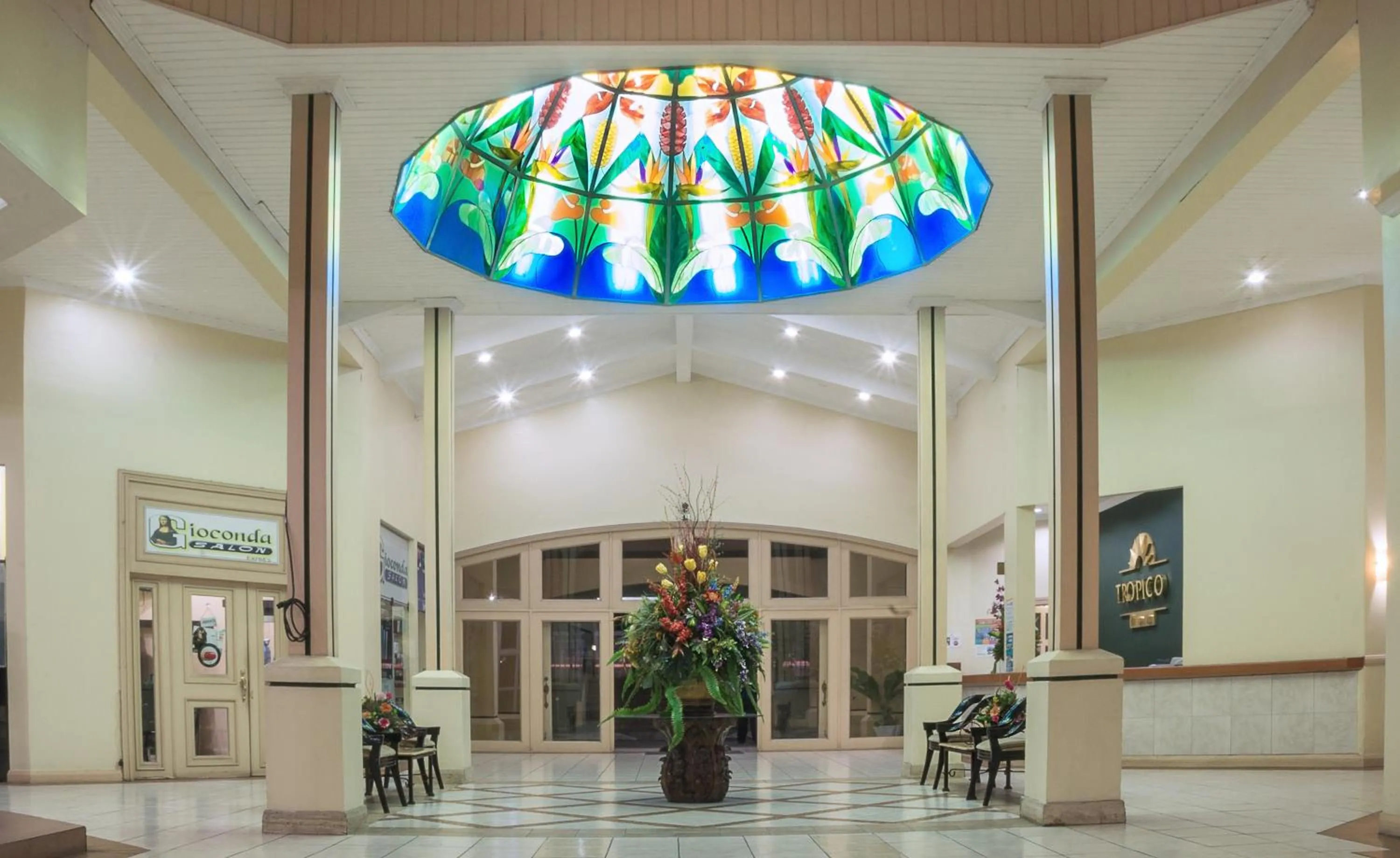 Hotel Tropico Inn