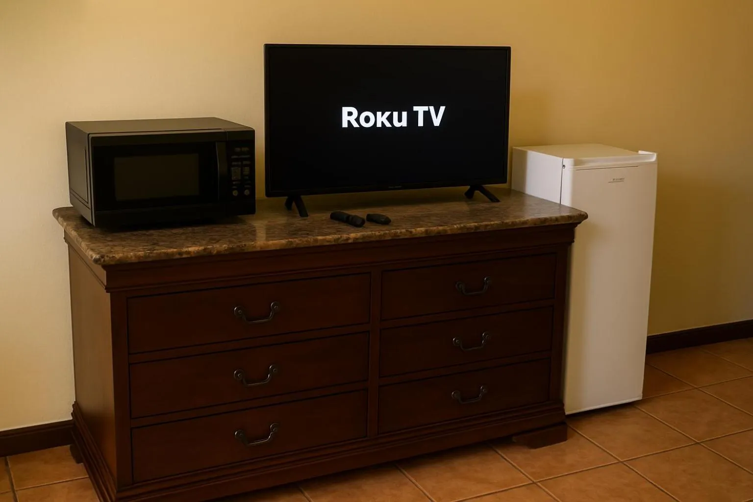 TV and multimedia in El Oasis Hotel