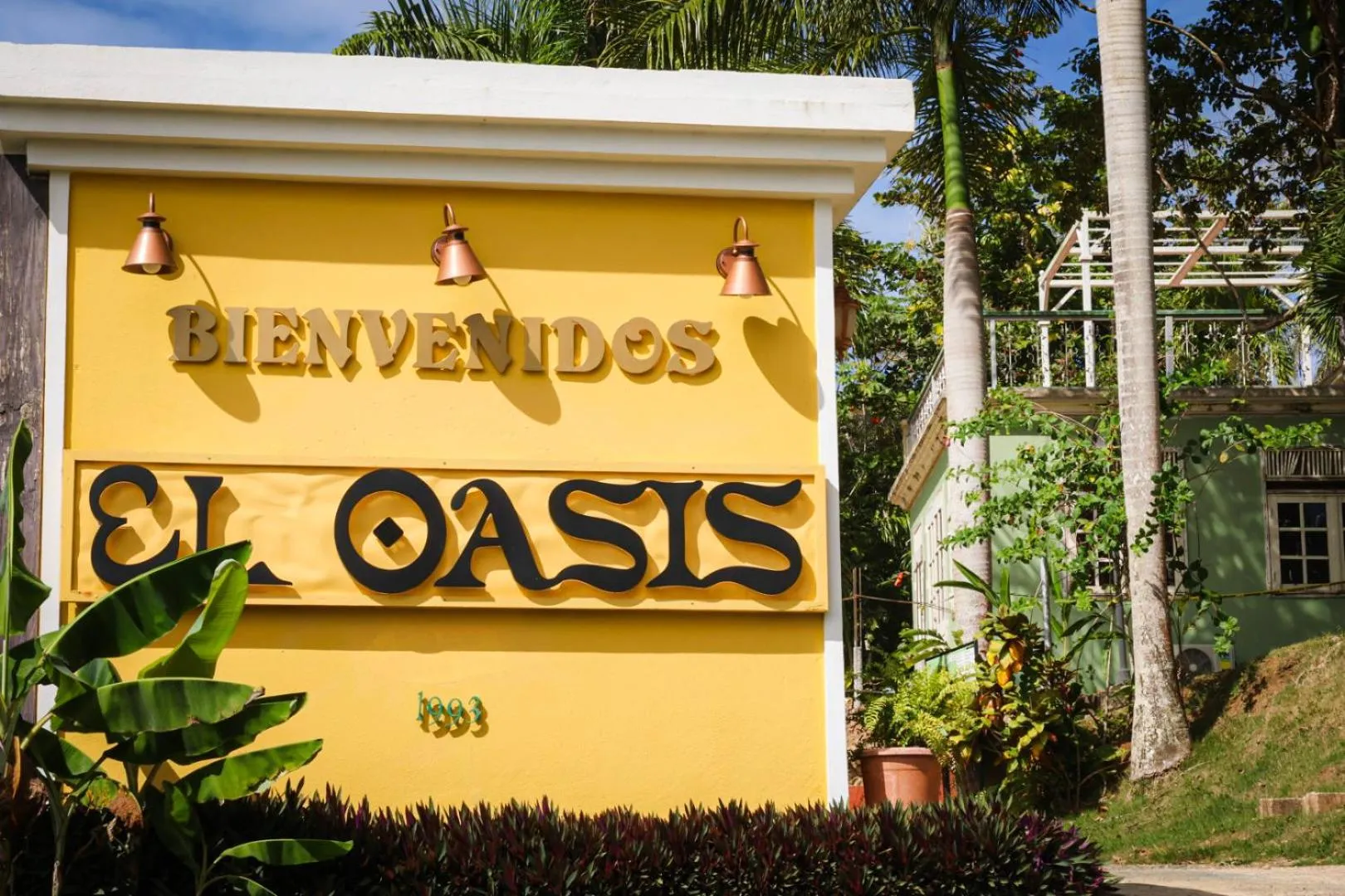 Property logo or sign in El Oasis Hotel