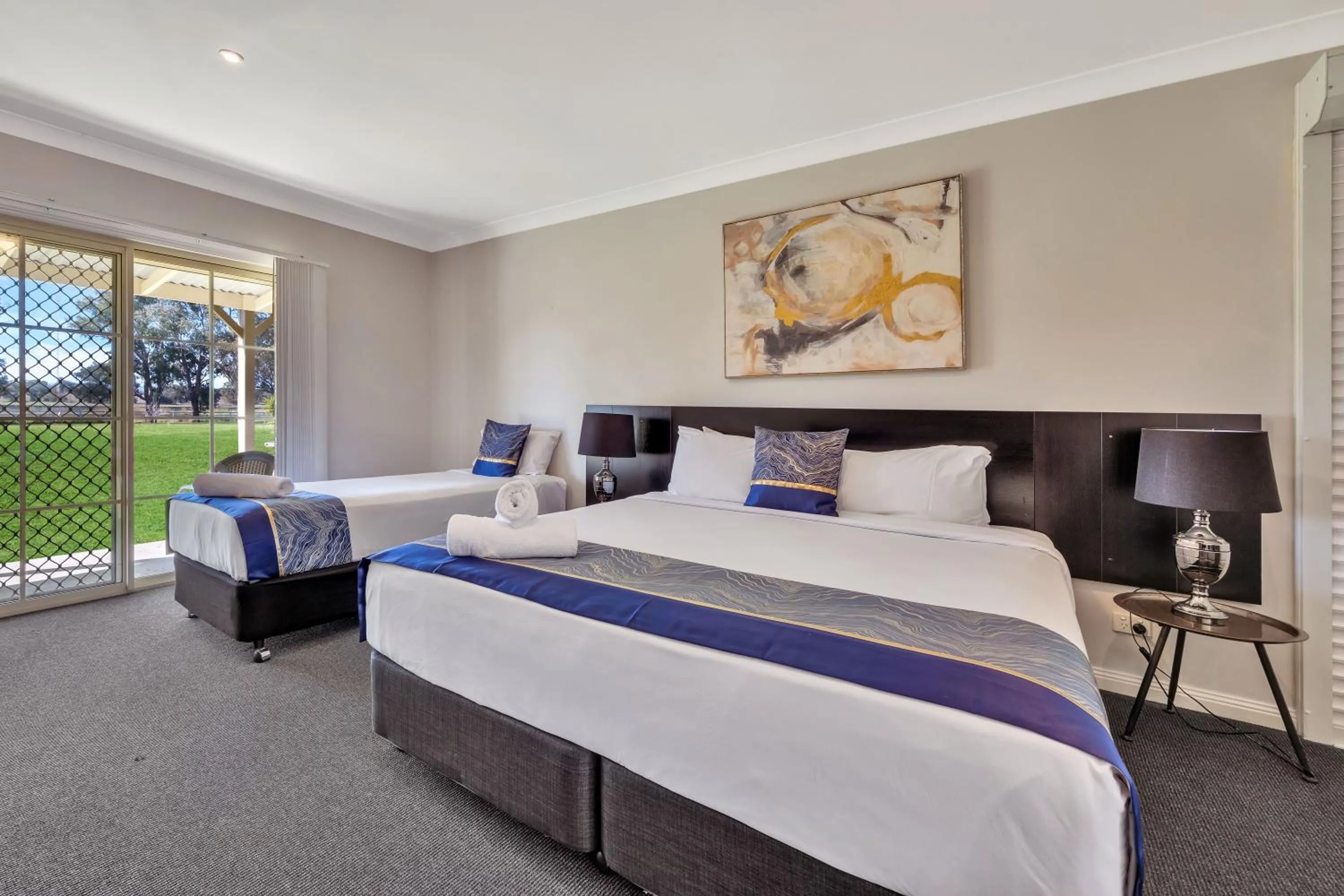 Bed in Stockmans Motel