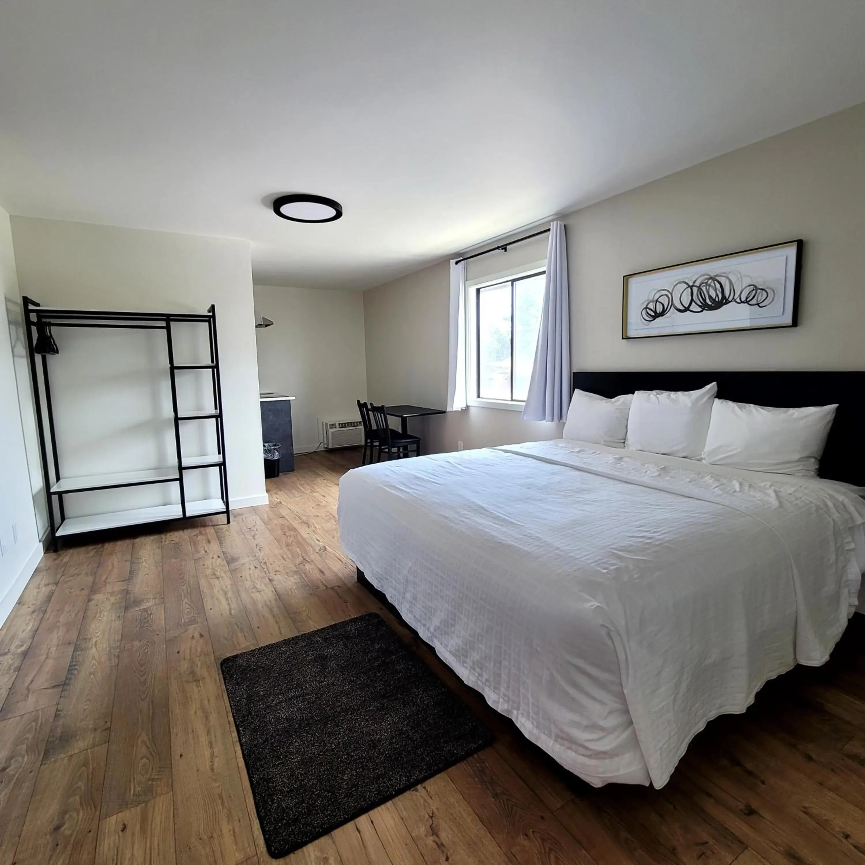 Bed in Richland Inn and Suites Bed in Richland Inn and Suites