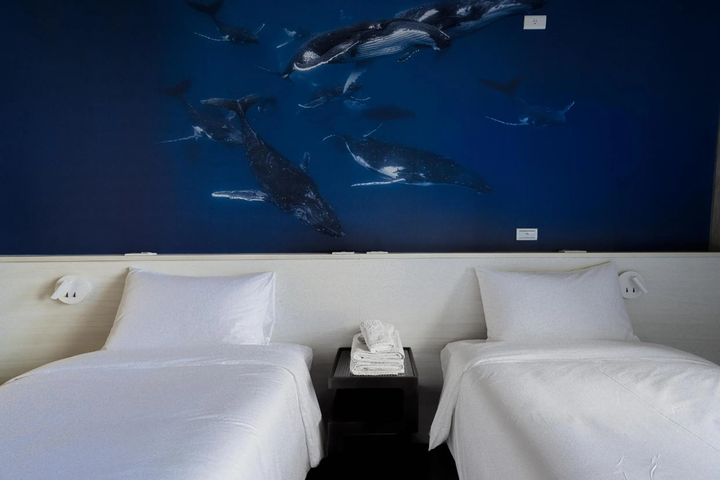 Photo of the whole room, Bed in Deep Blue 23 B&B