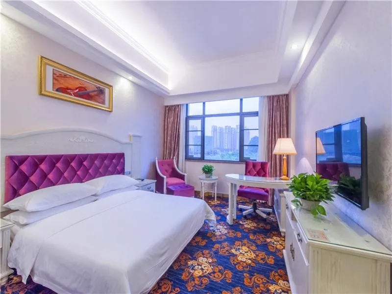Bed in Vienna Hotel Guilin ShiFu Branch