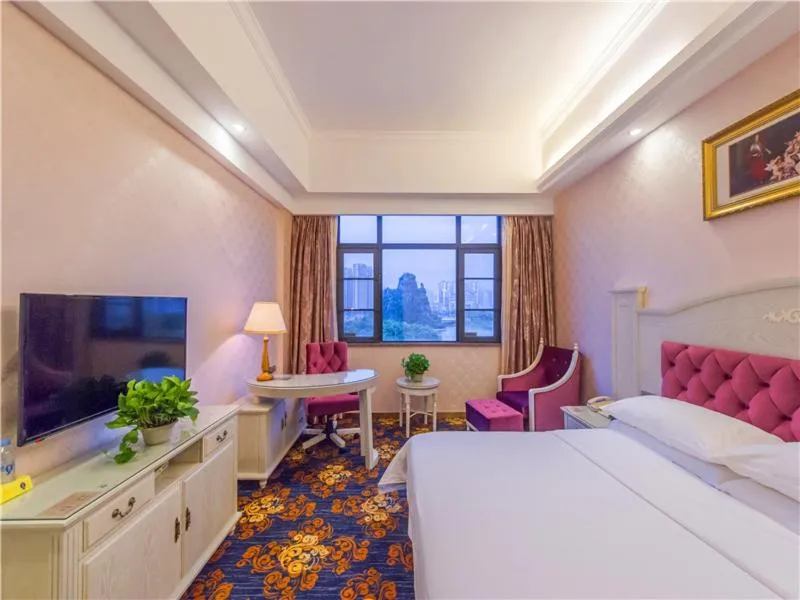 Bed in Vienna Hotel Guilin ShiFu Branch