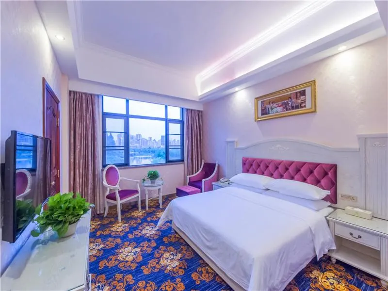 Bed in Vienna Hotel Guilin ShiFu Branch