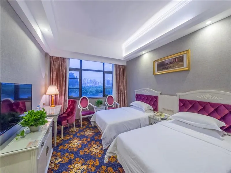 Bed in Vienna Hotel Guilin ShiFu Branch