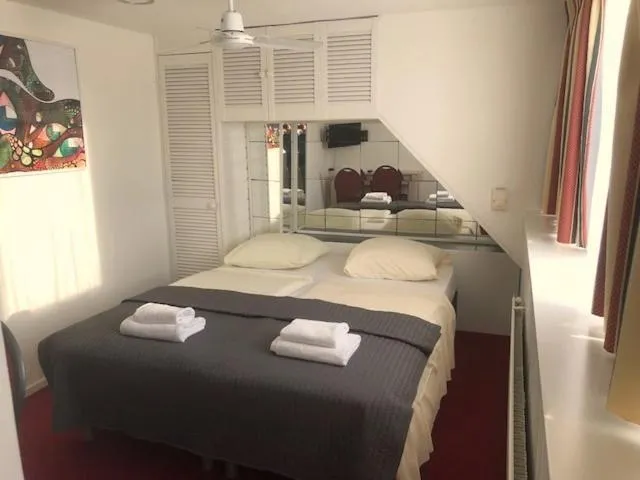 Bedroom, Bed in Hotel Anna