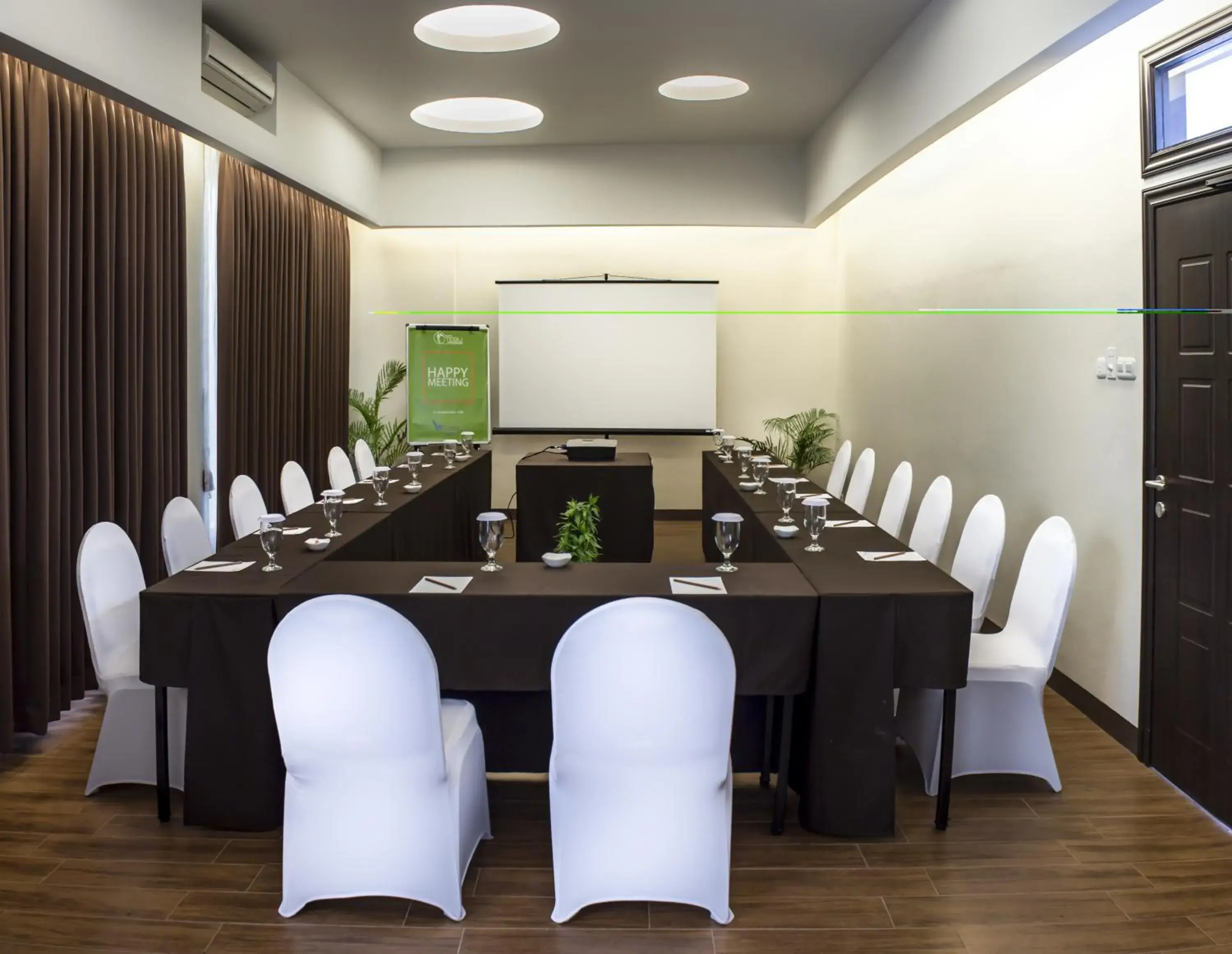 Business facilities in Tebu Hotel Bandung