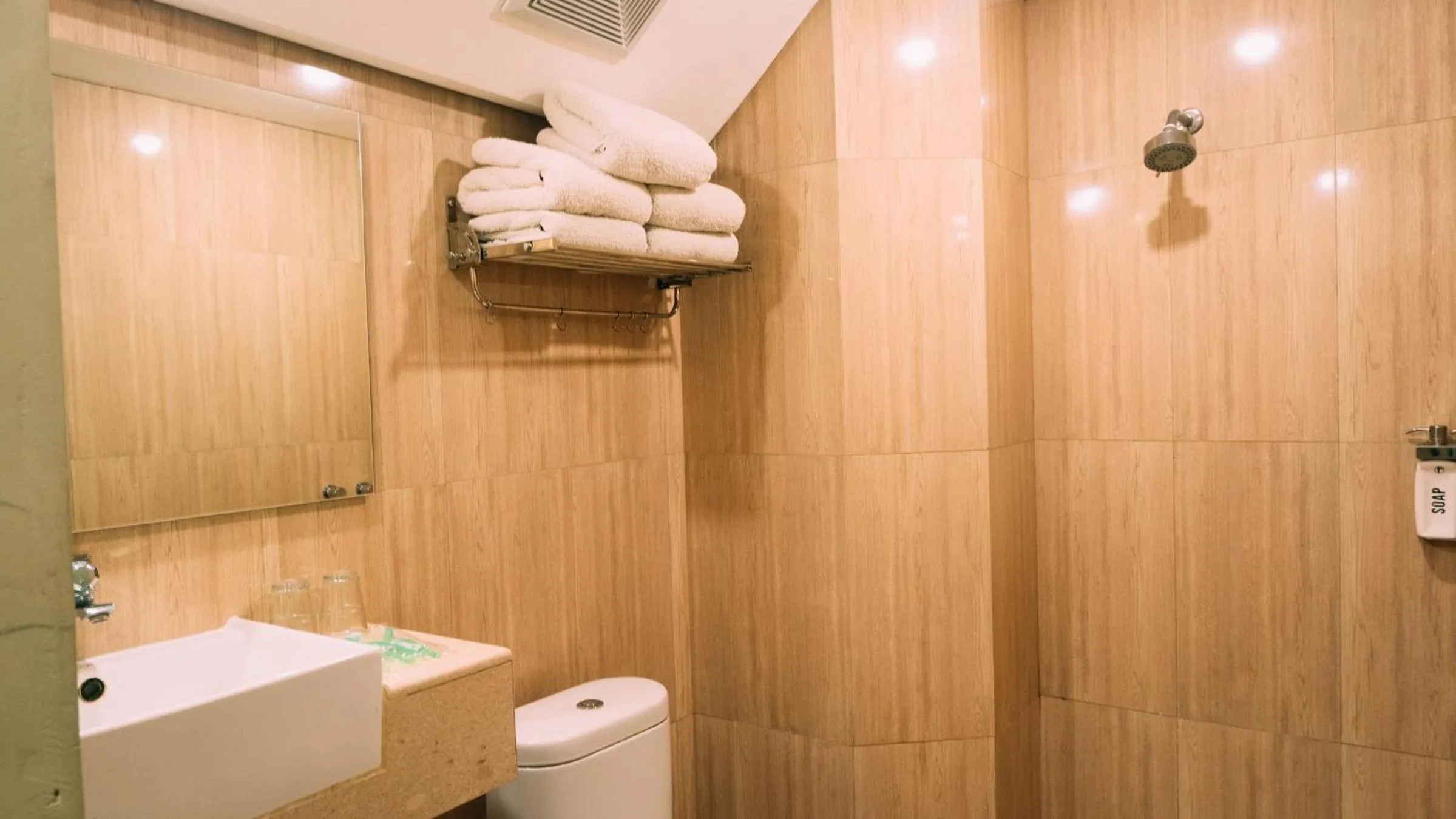 Bathroom in Tebu Hotel Bandung