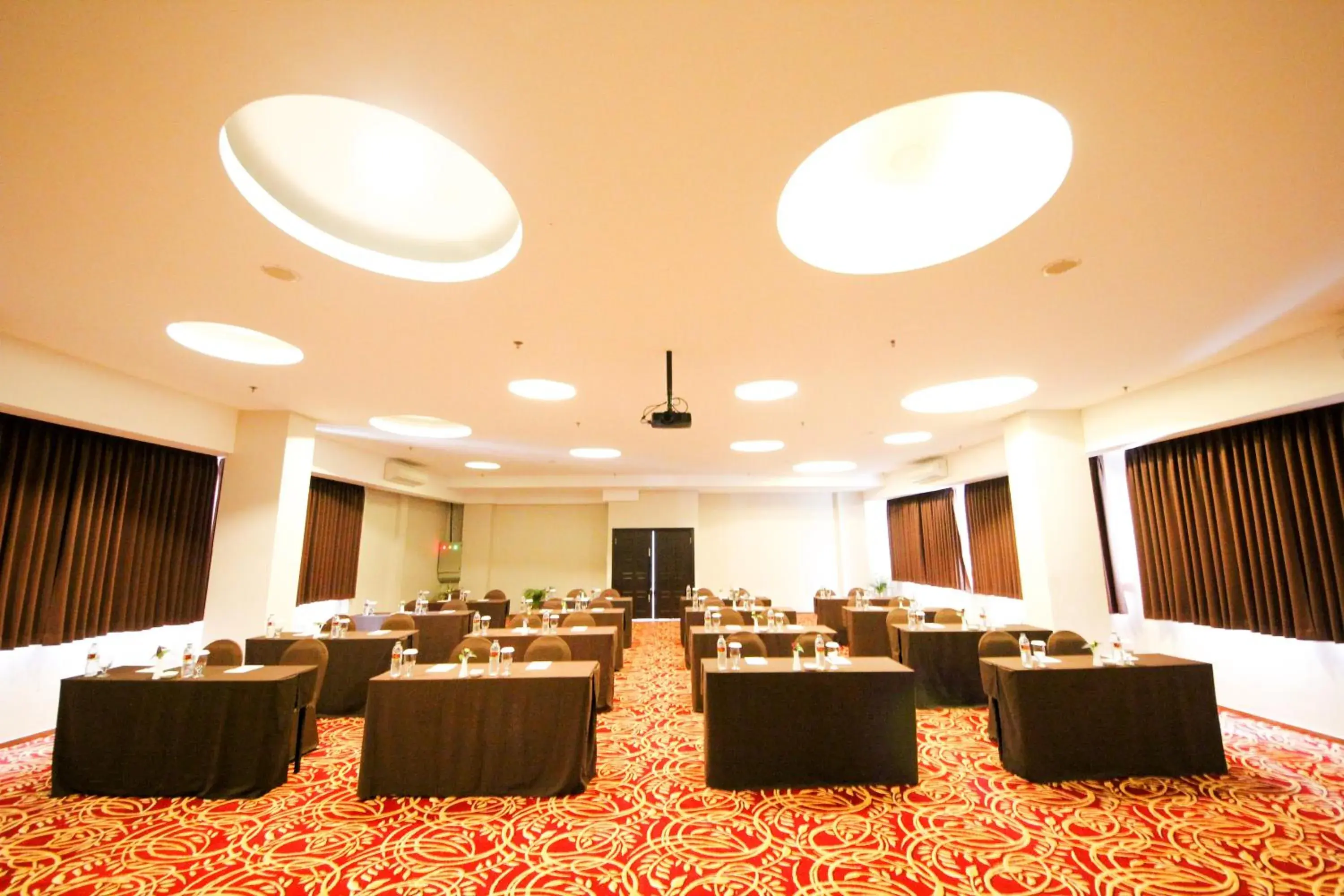 Meeting/conference room in Tebu Hotel Bandung