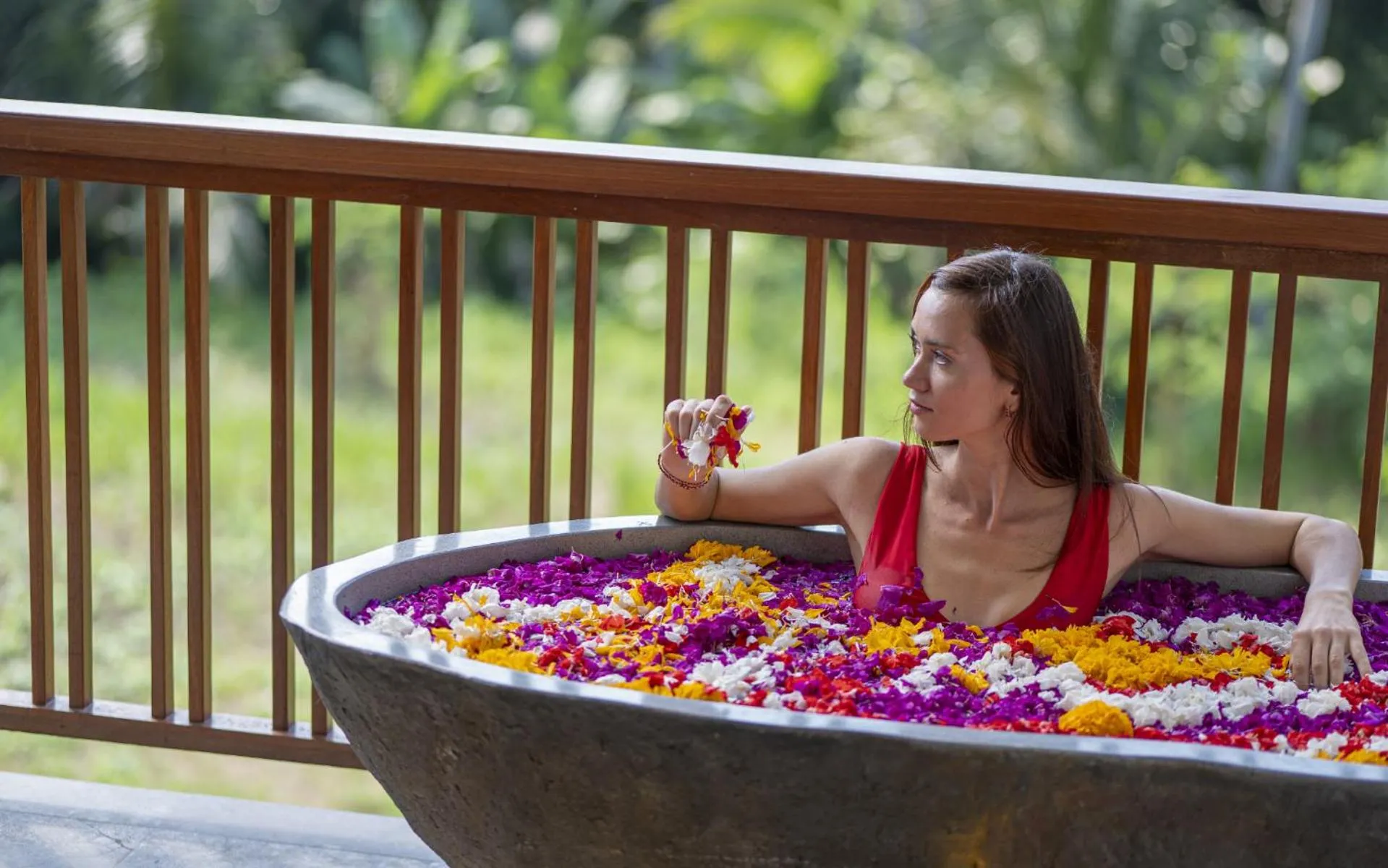 Bath in Unagi Wooden Villas by Emana