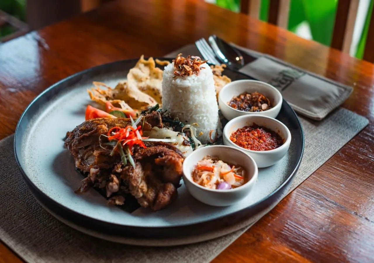 Food in Unagi Wooden Villas by Emana