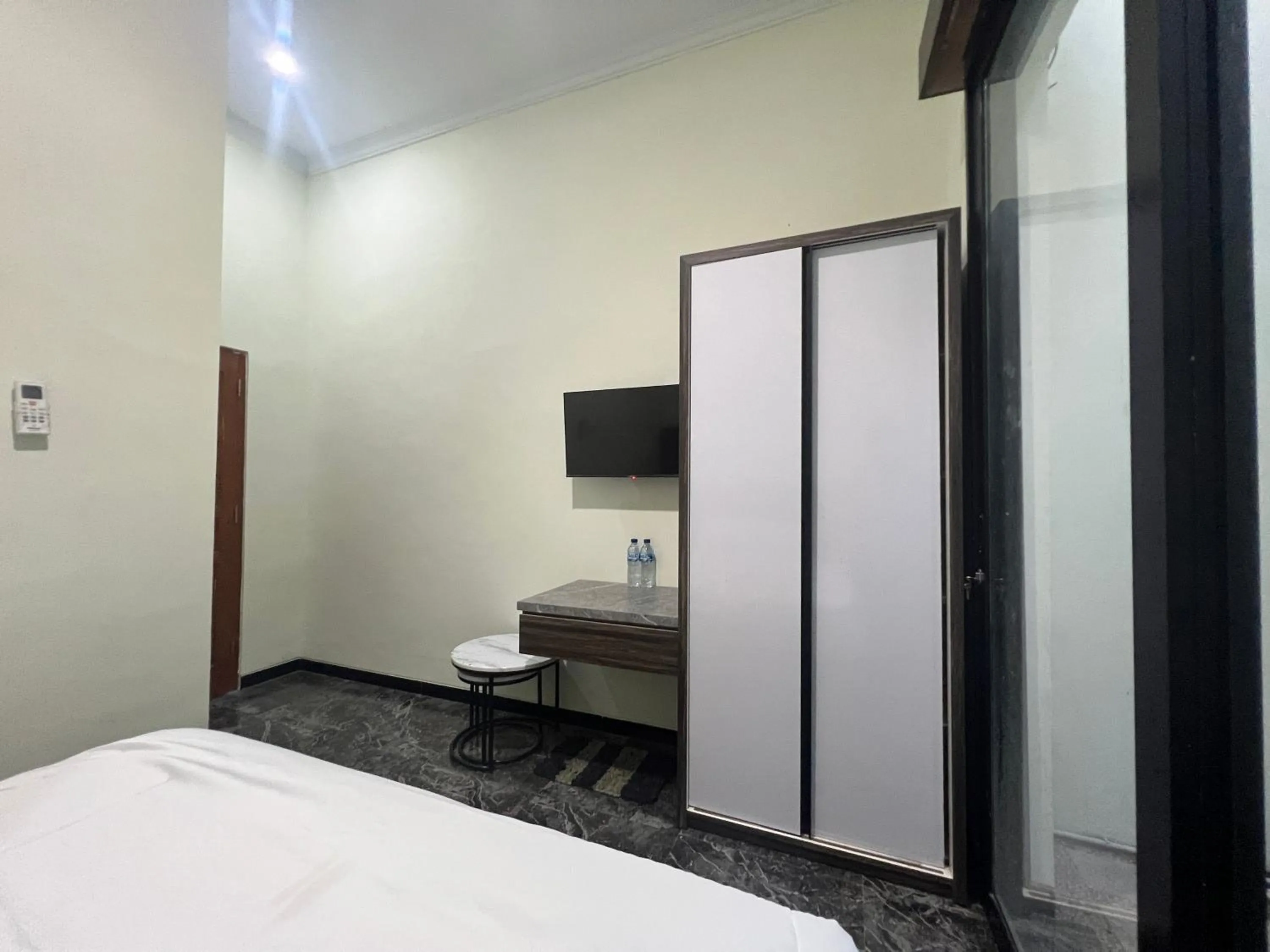 Bedroom, Bed in Nofrah House Syariah Mitra RedDoorz