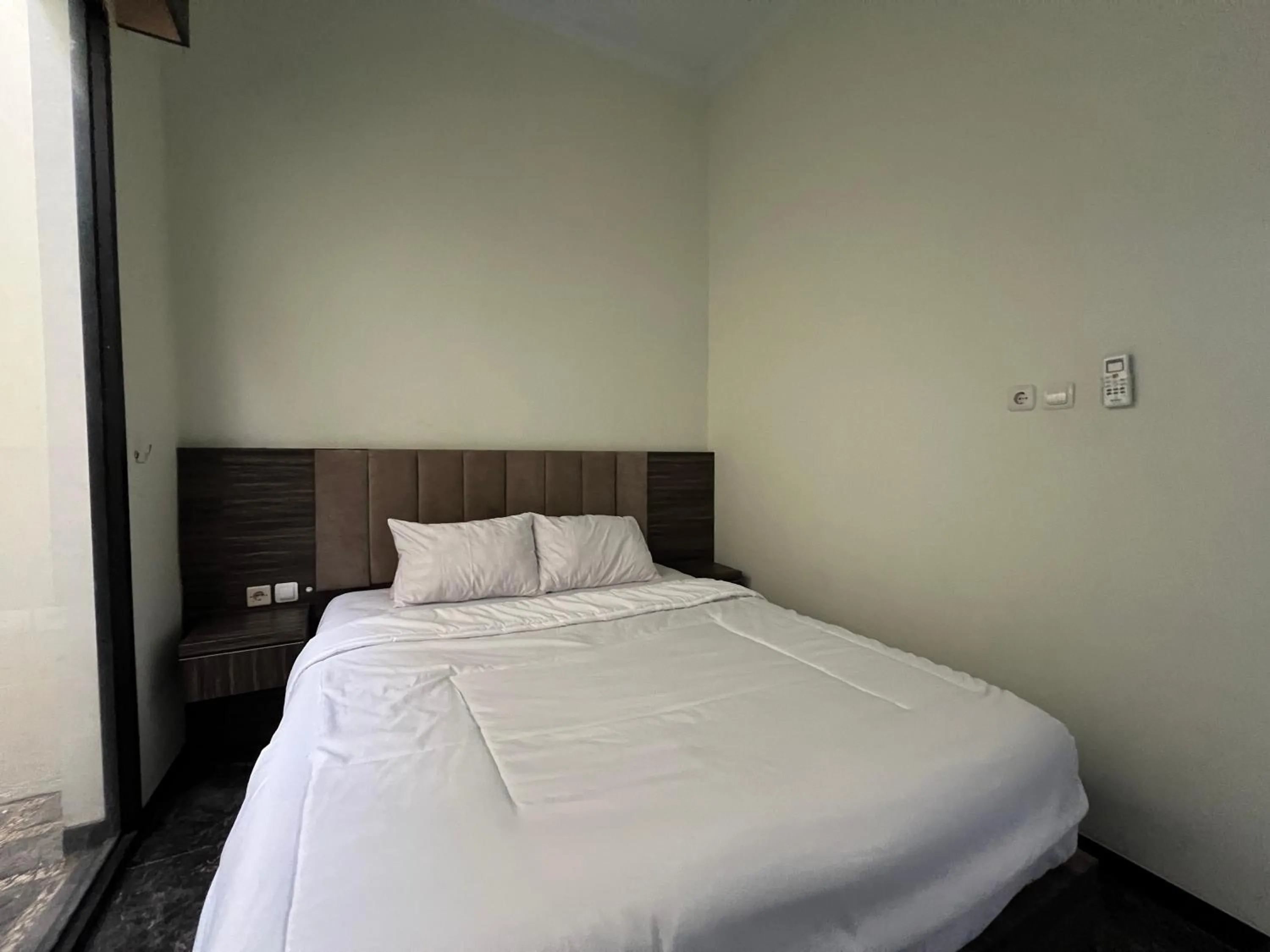 Bedroom, Bed in Nofrah House Syariah Mitra RedDoorz